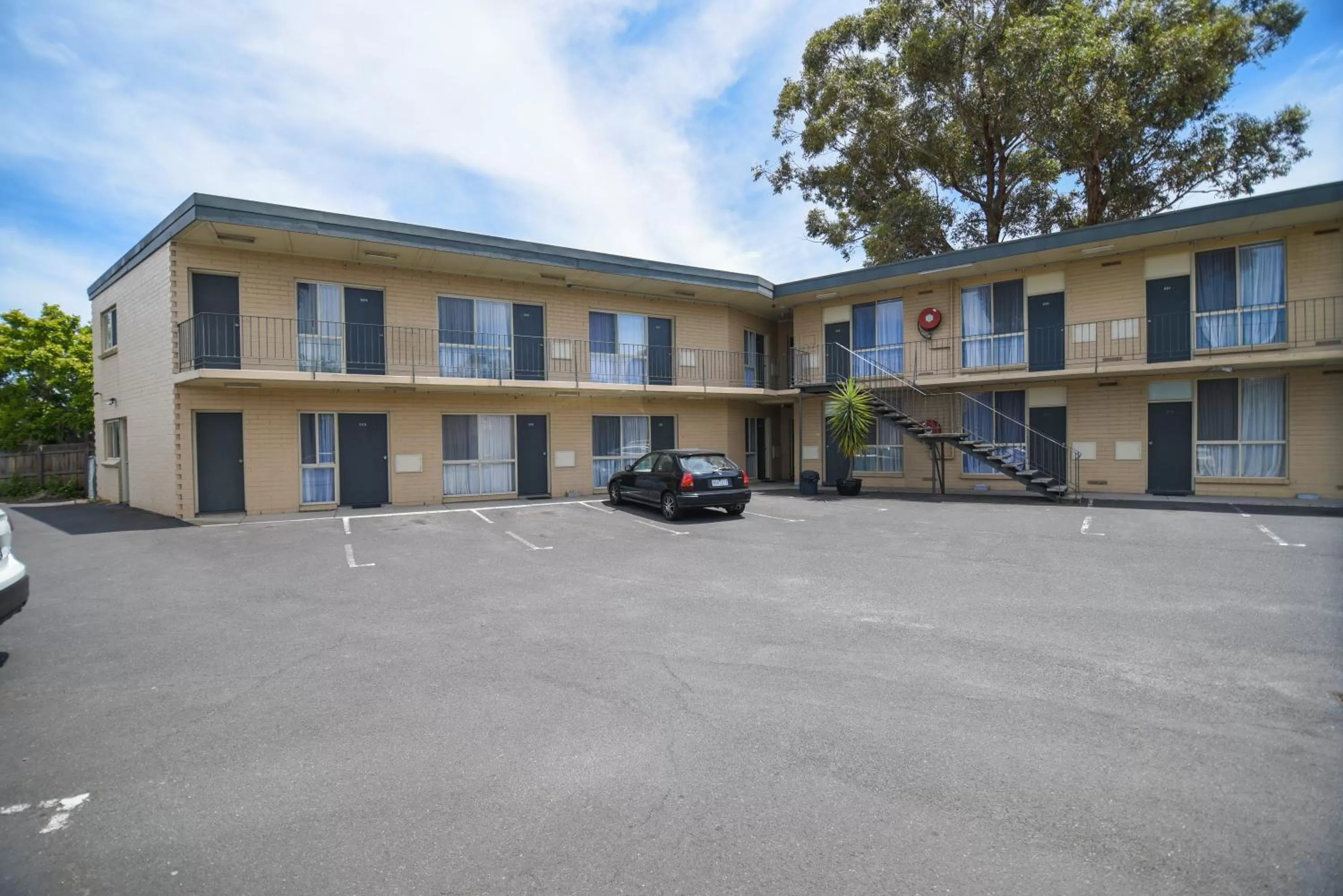 Property building in Dandenong Motel