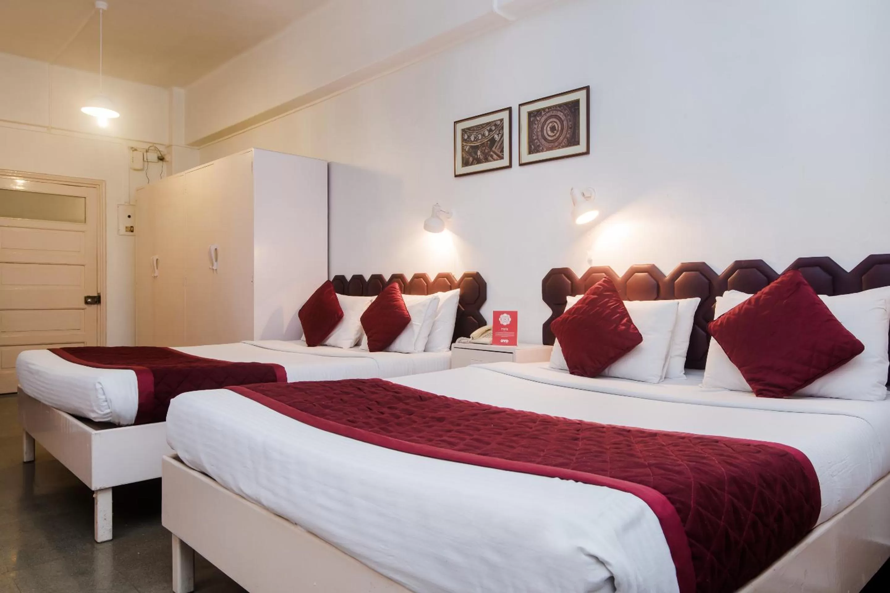 Bedroom, Bed in West End Hotel Opp Bombay Hospital