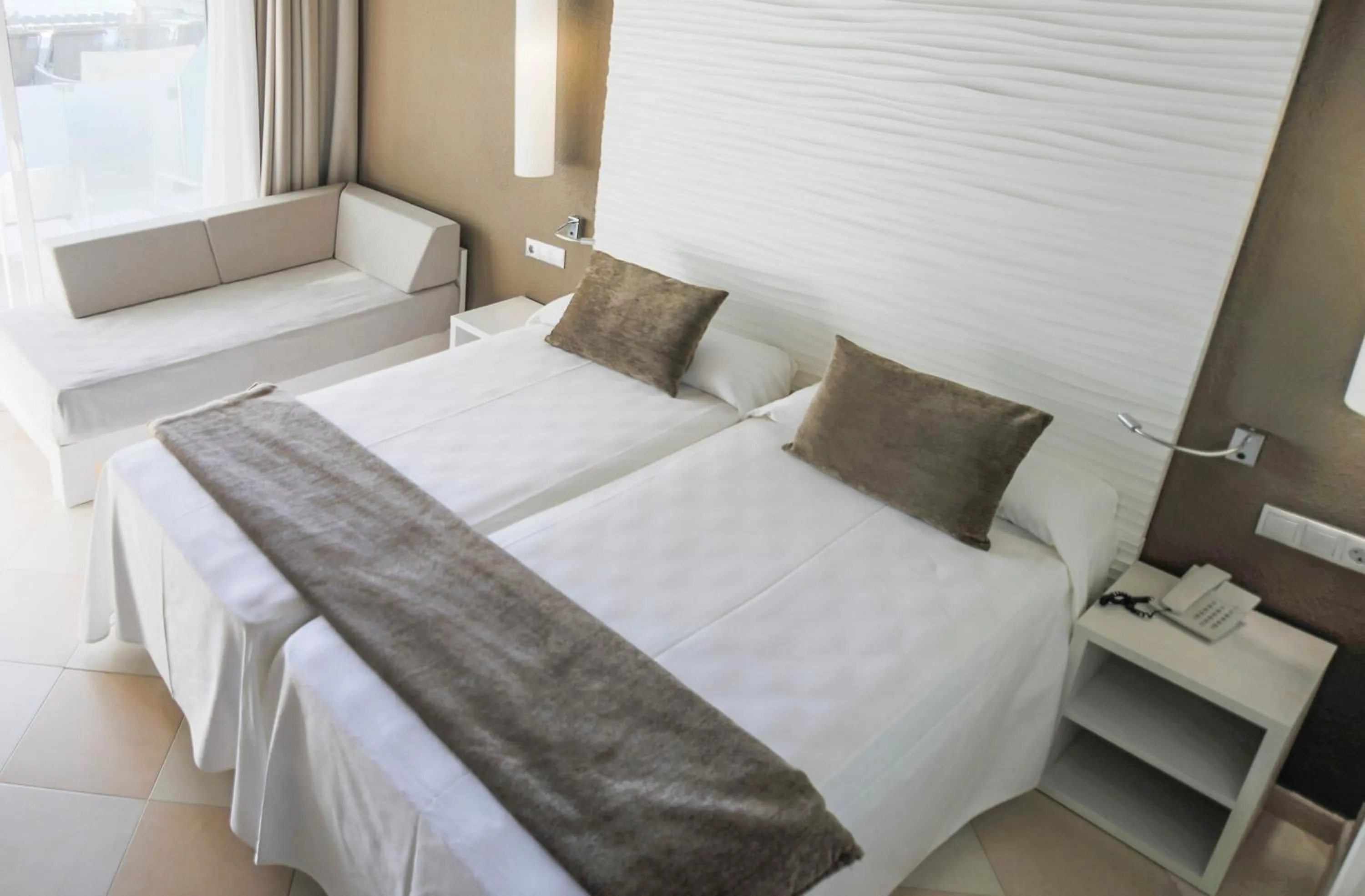 Bedroom, Bed in Hotel Augustus