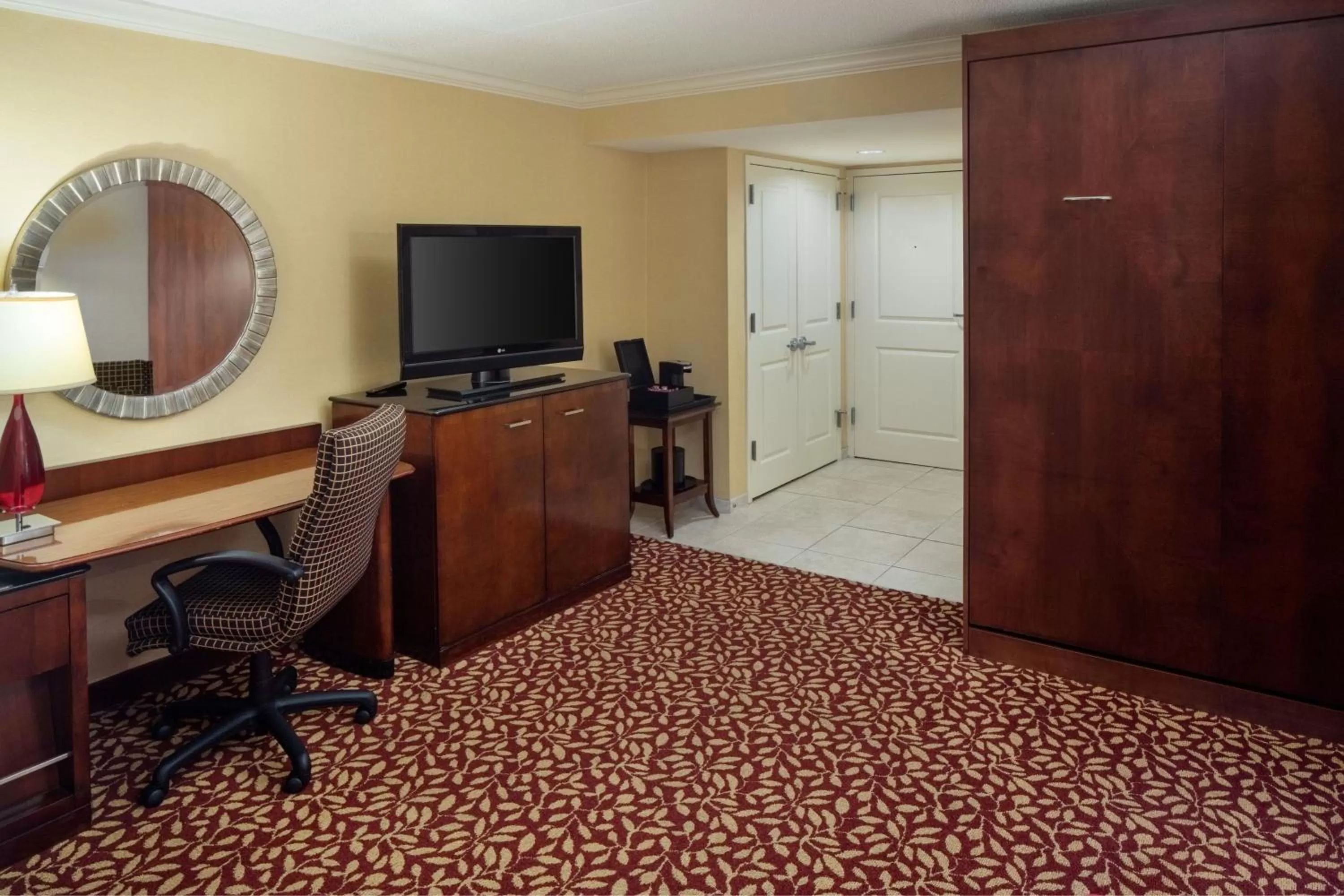 One-Bedroom King Suite in Indianapolis Marriott East