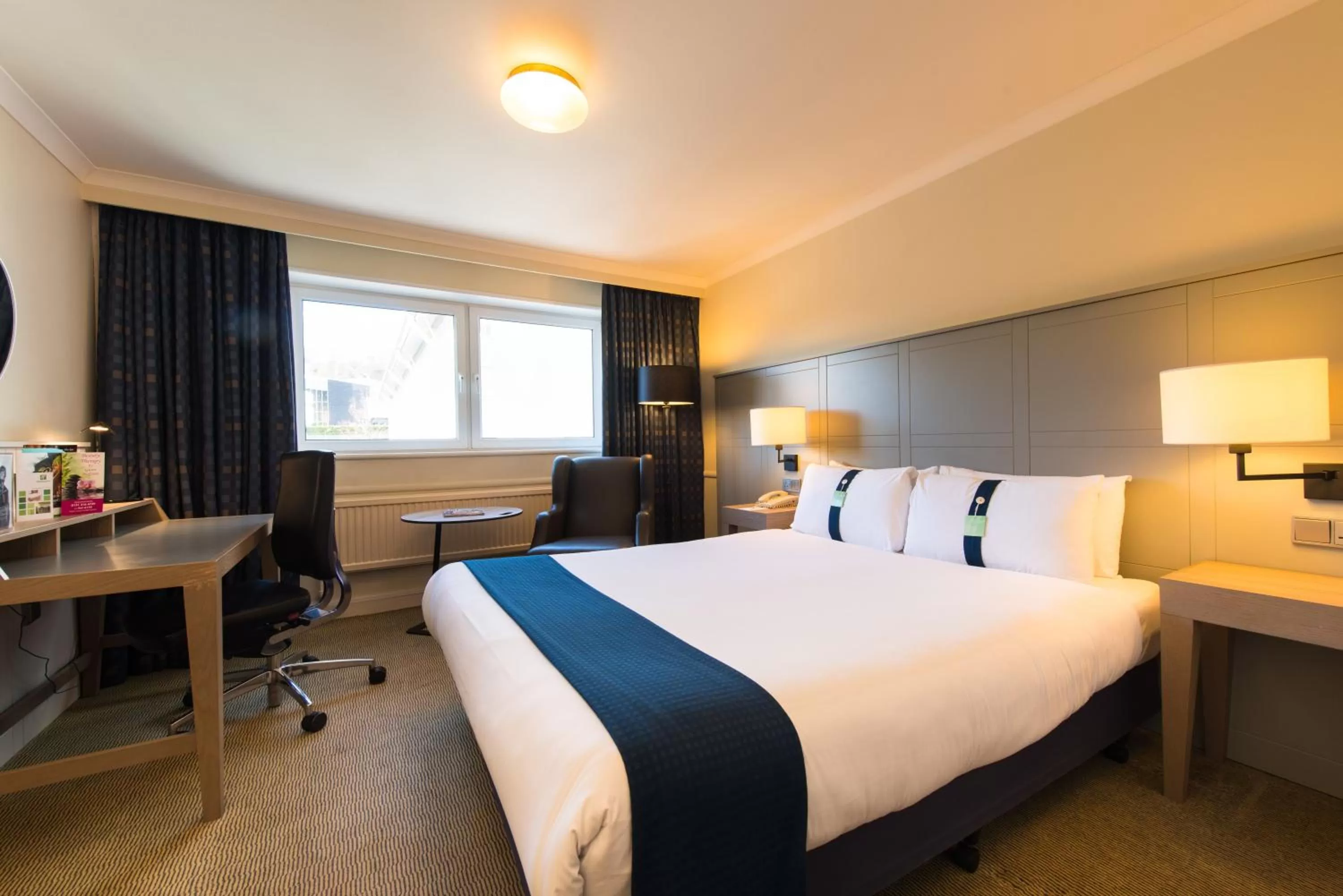 Photo of the whole room, Bed in Holiday Inn Edinburgh Zoo by IHG