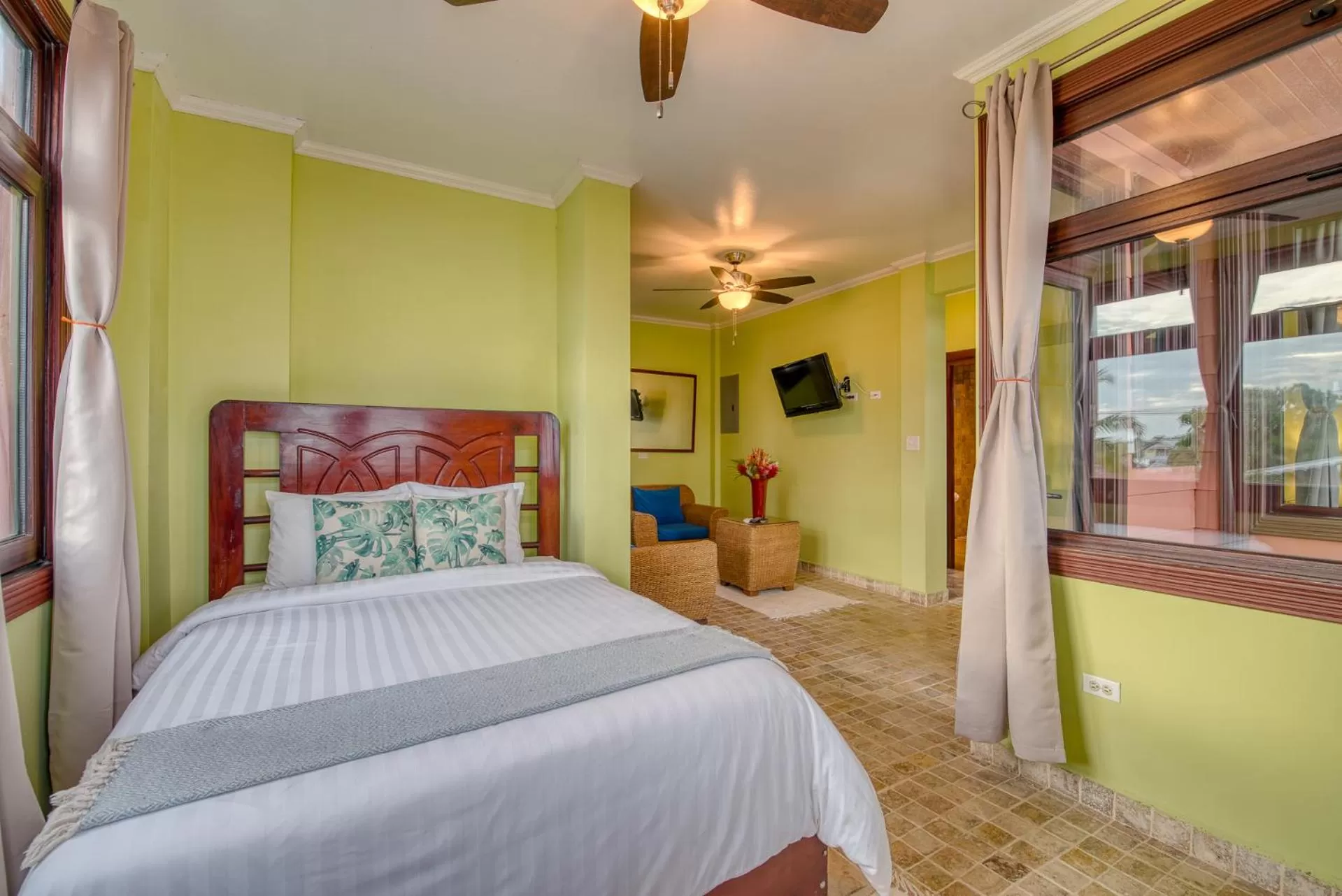 Floor plan, Bed in Hotel Palma Royale