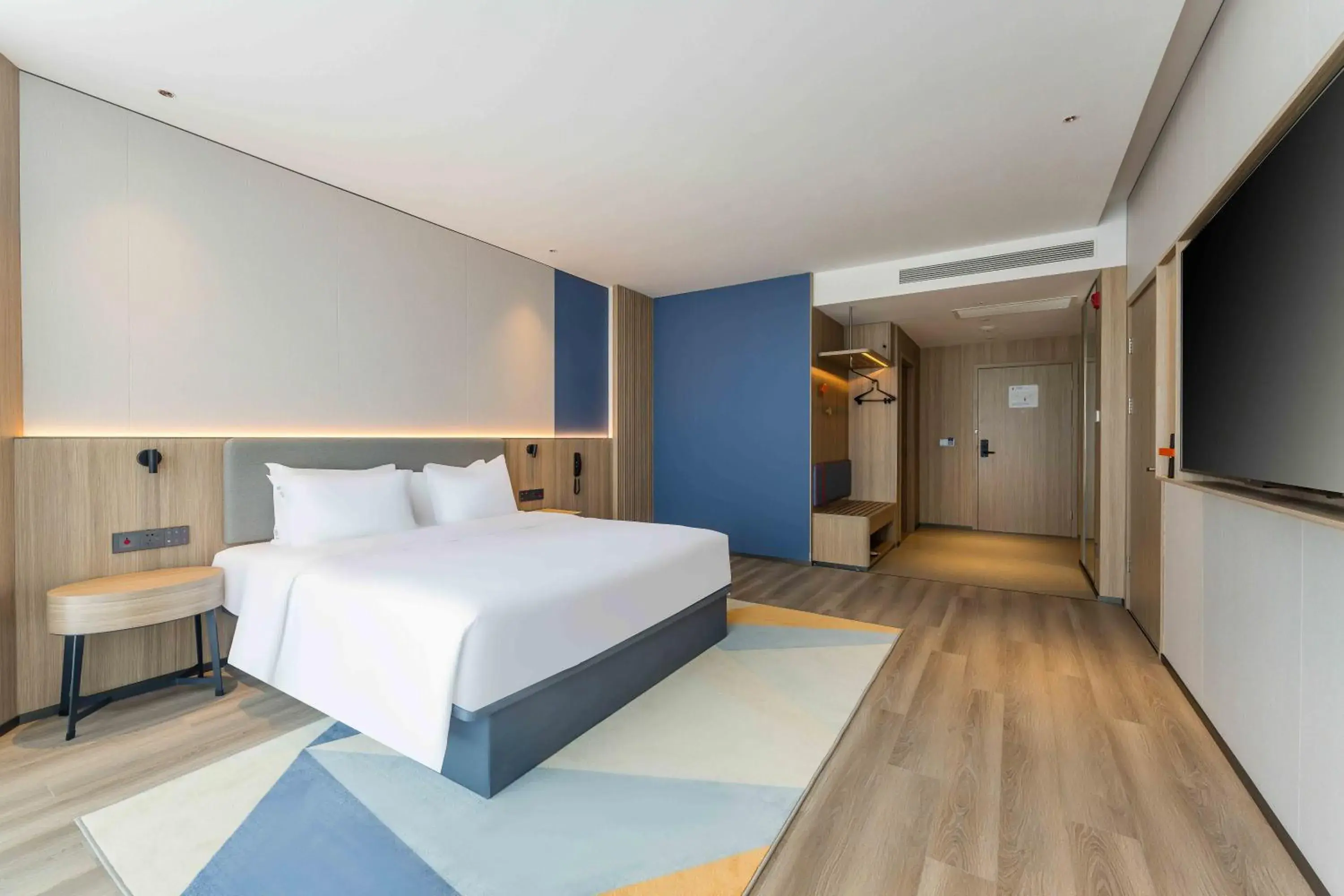 1 King Accessible in Holiday Inn Express Hangzhou Airport, an IHG Hotel 1 King Accessible in Holiday Inn Express Hangzhou Airport, an IHG Hotel