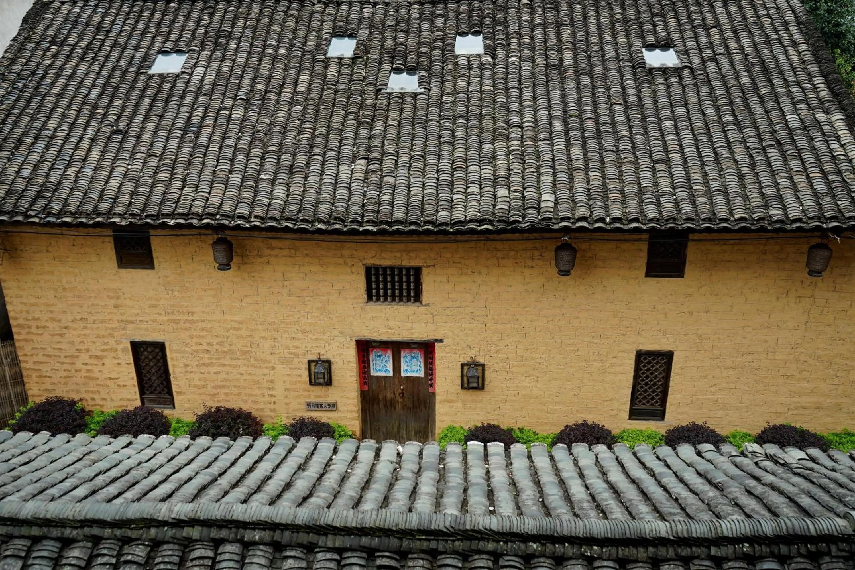 Property building in Yangshuo Village Inn Boutique Hotel
