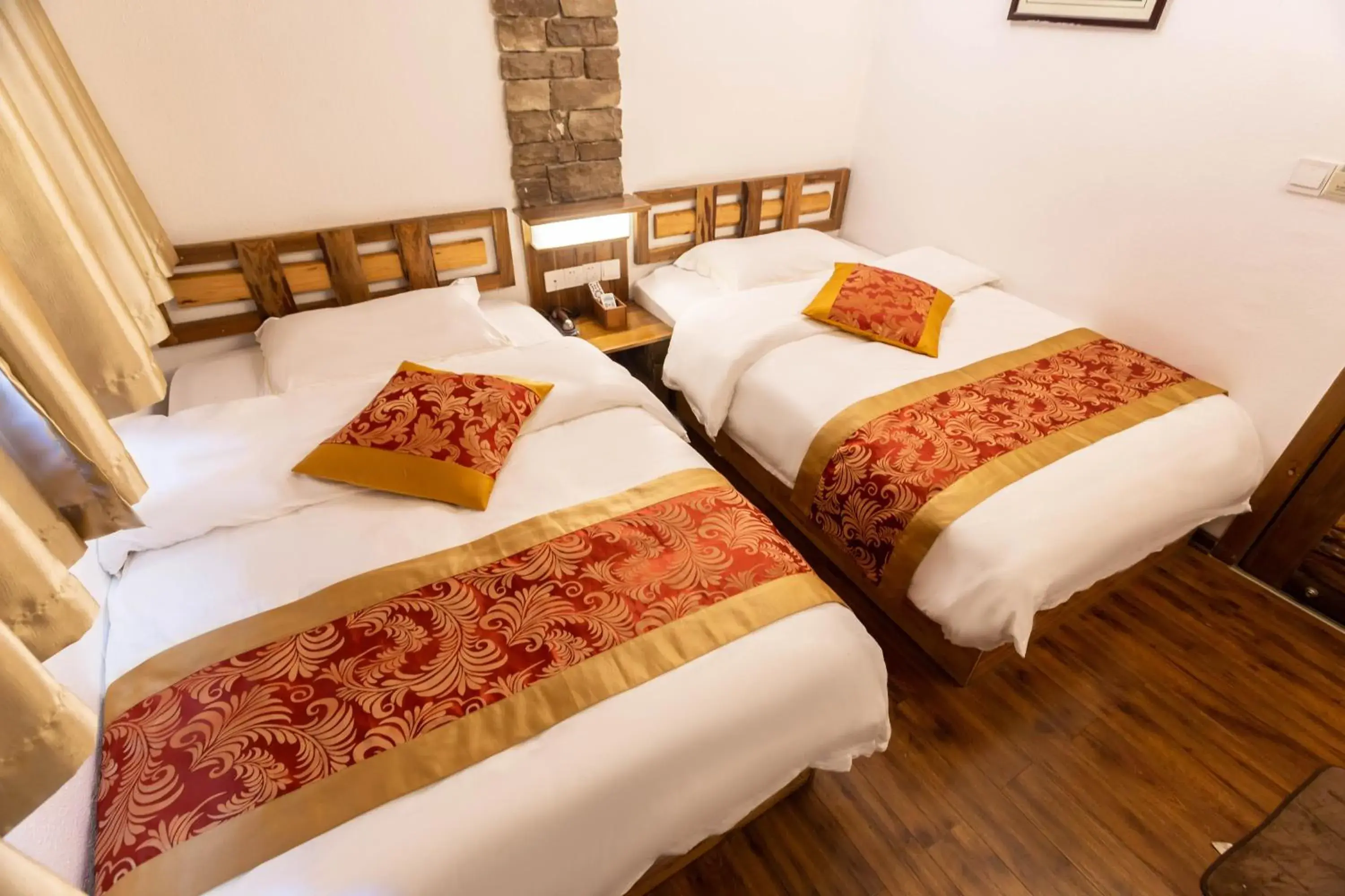 Small Twin Room in Destination Youth Hostel Small Twin Room in Destination Youth Hostel