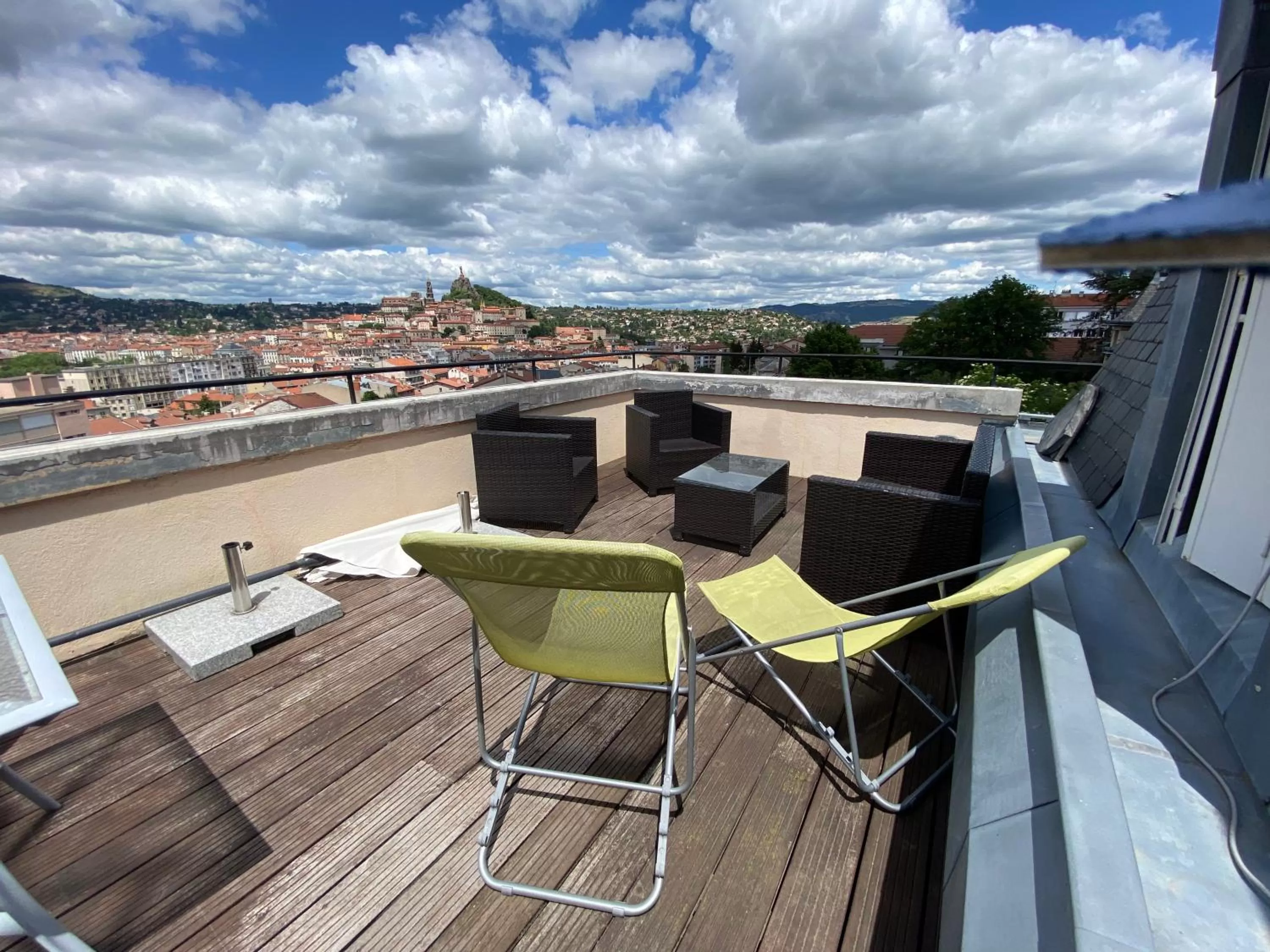 Balcony/Terrace in Demeure des Dentelles avec PARKING GRATUIT