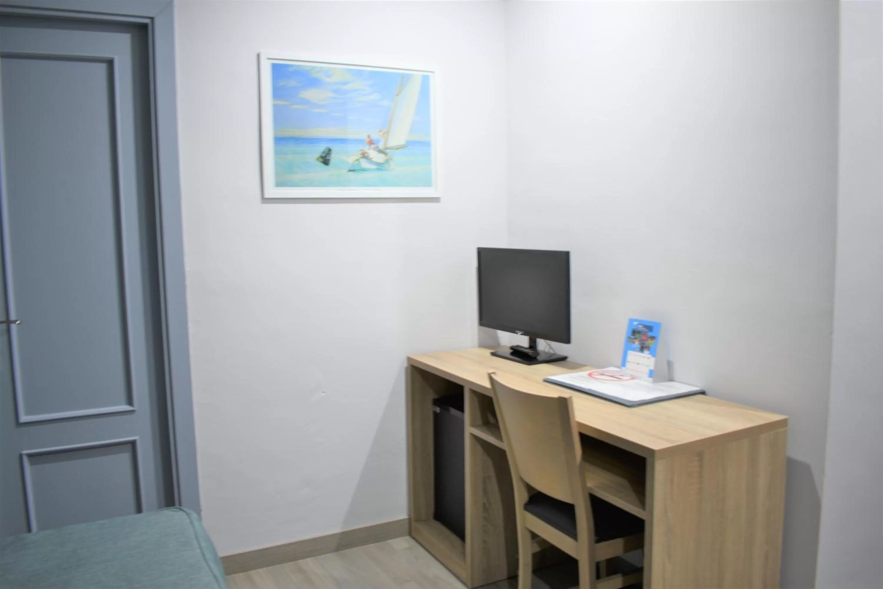 Bedroom in Ramblas Hotel