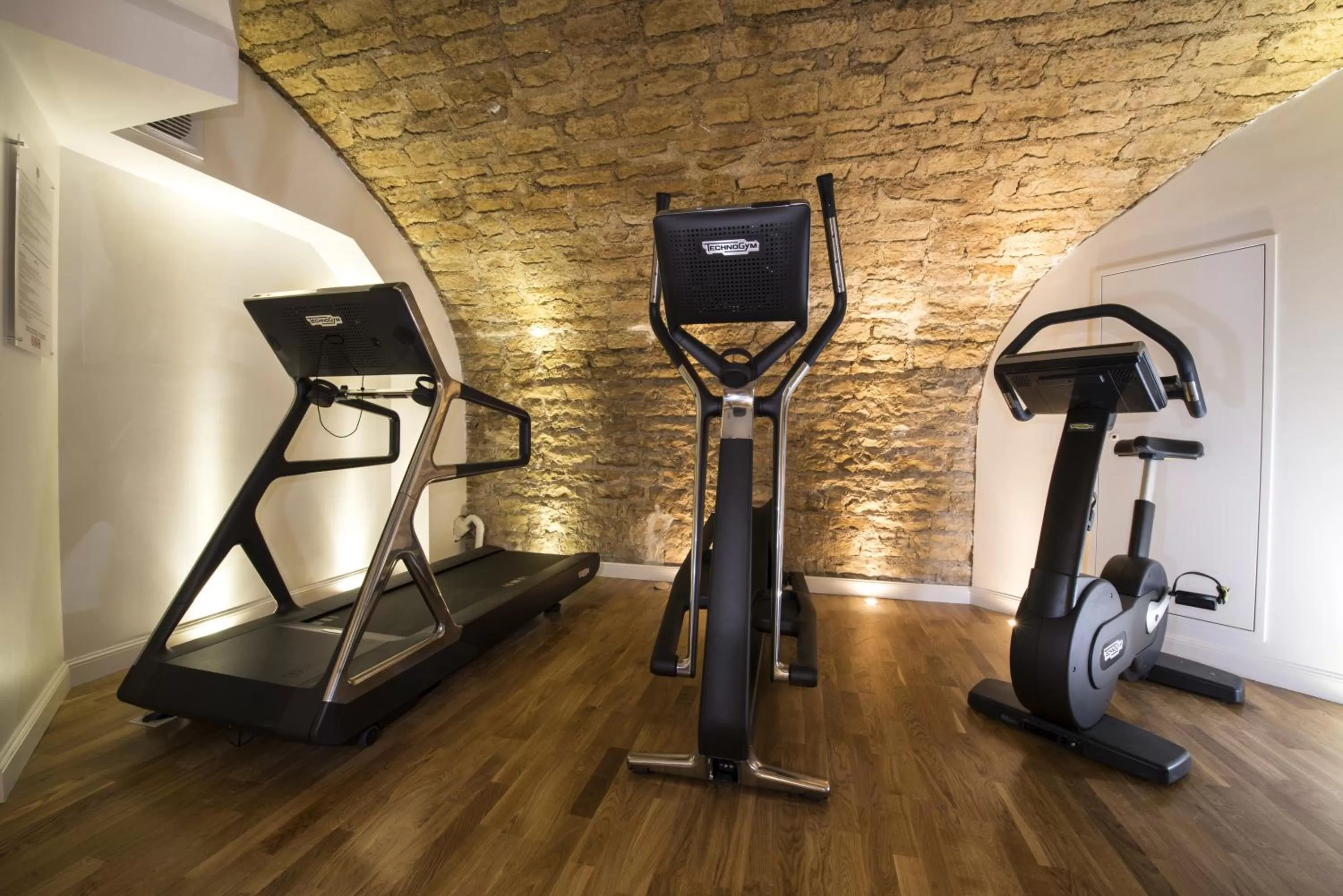 Fitness centre/facilities in Vertigo Hotel, Dijon, a Member of Design Hotels