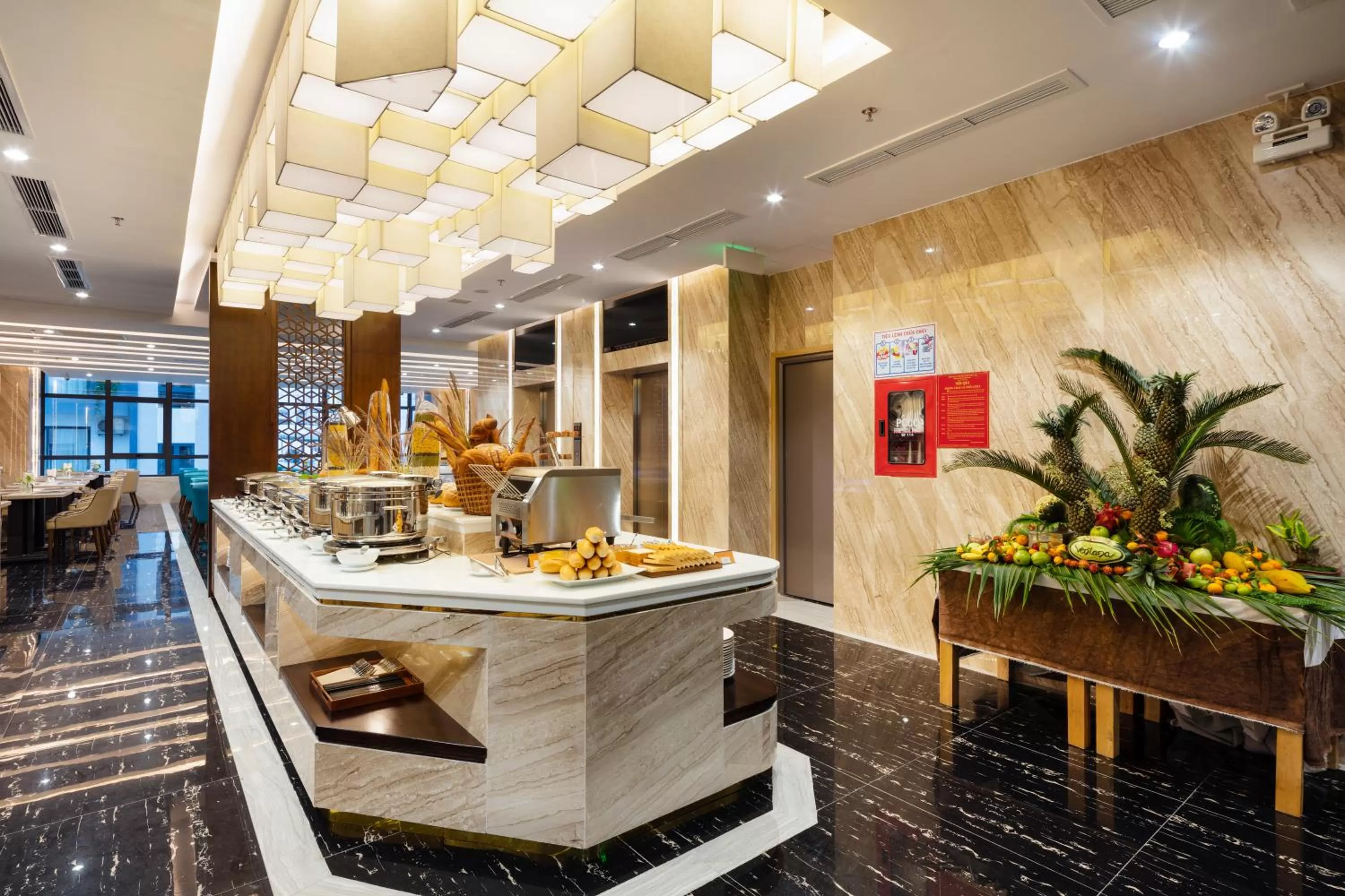 Restaurant/places to eat in VENTANA NHA TRANG HOTEL