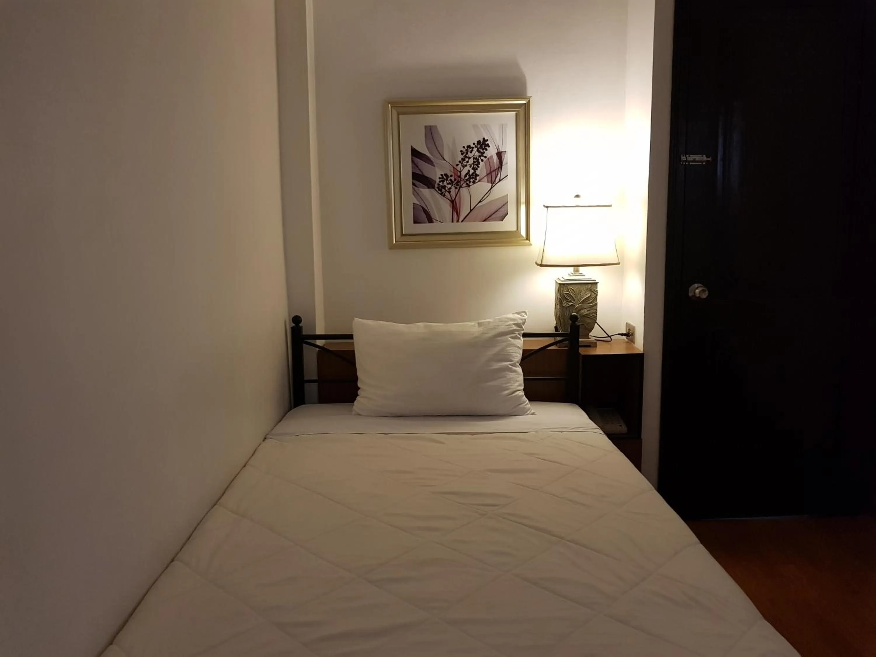 Bedroom in Memory Hotel