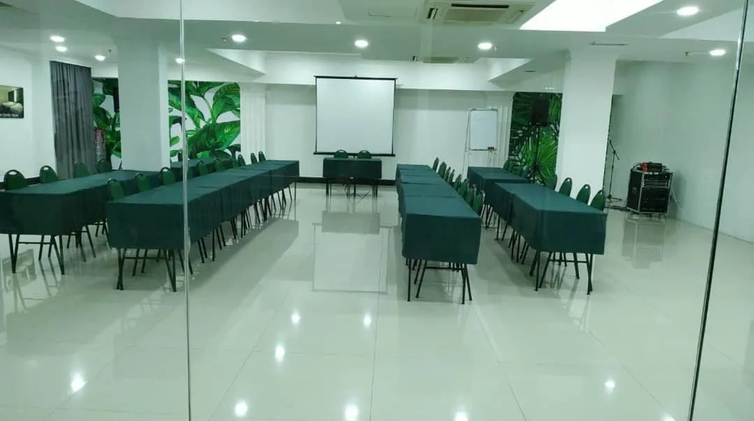 H Boutique Hotel Xplorer Loke Yew