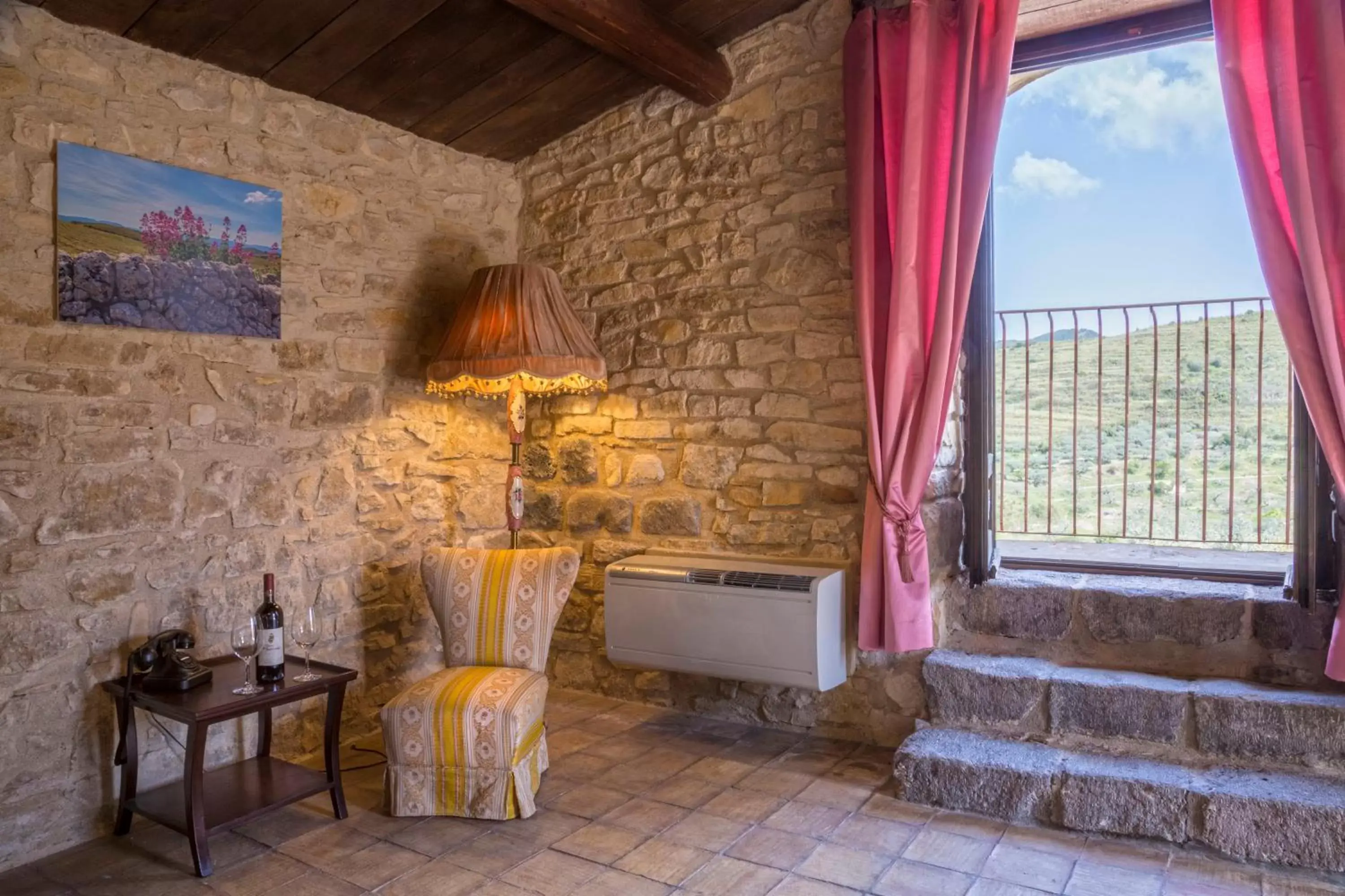 Double Room with Pool View in Masseria Fortificata Lo Zafferaneto Double Room with Pool View in Masseria Fortificata Lo Zafferaneto