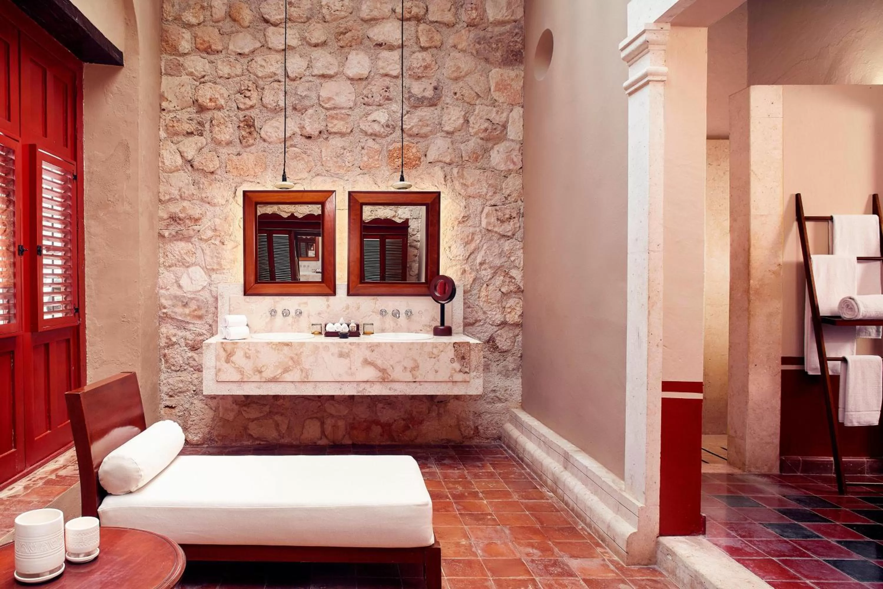 Shower in Hacienda Campeche