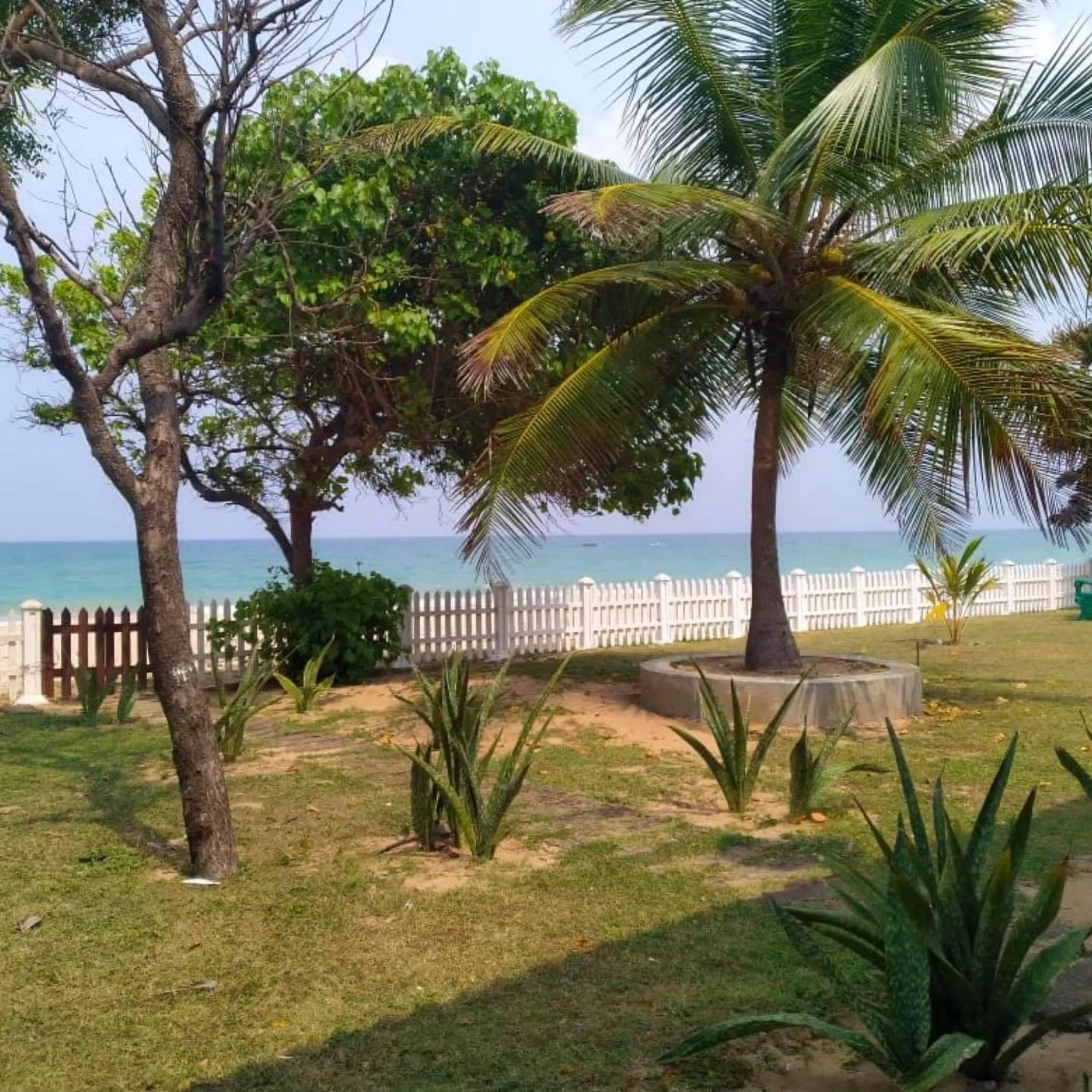 Pearl Oceanic Resort - Trincomalee