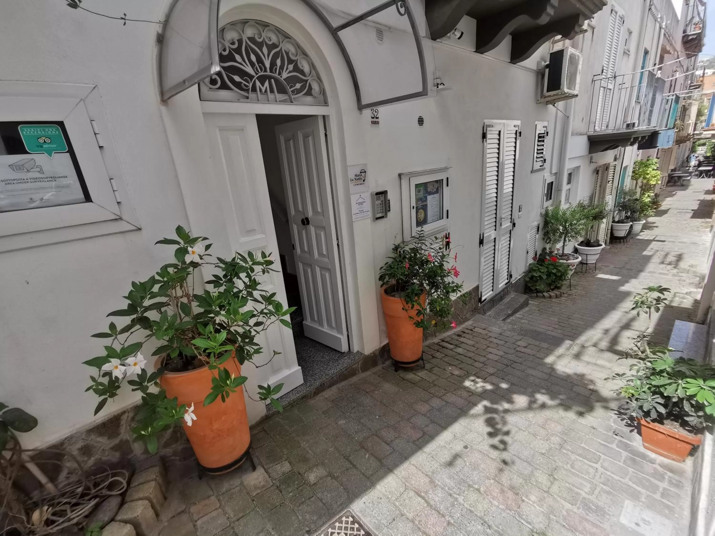 Facade/entrance in Lo Nardo Accommodation