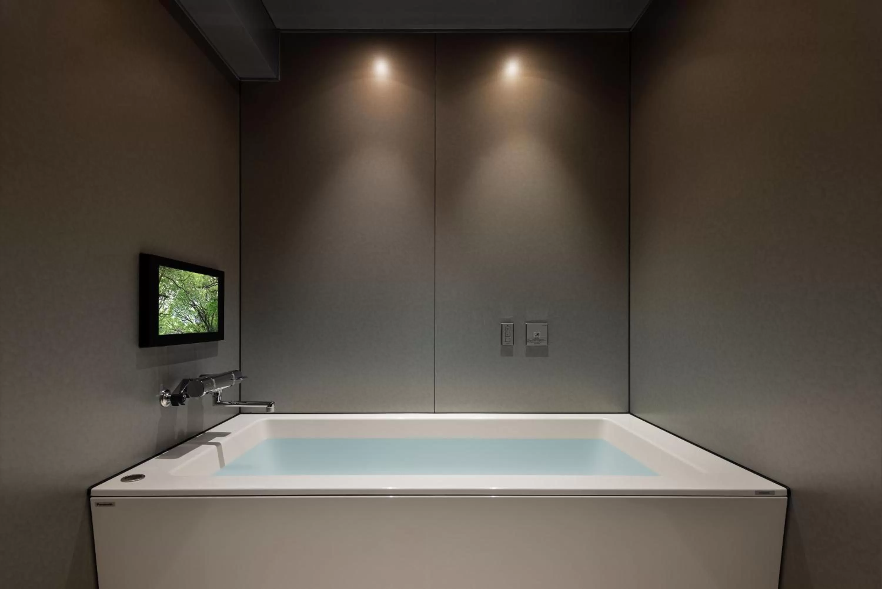 Bathroom in the b namba-kuromon