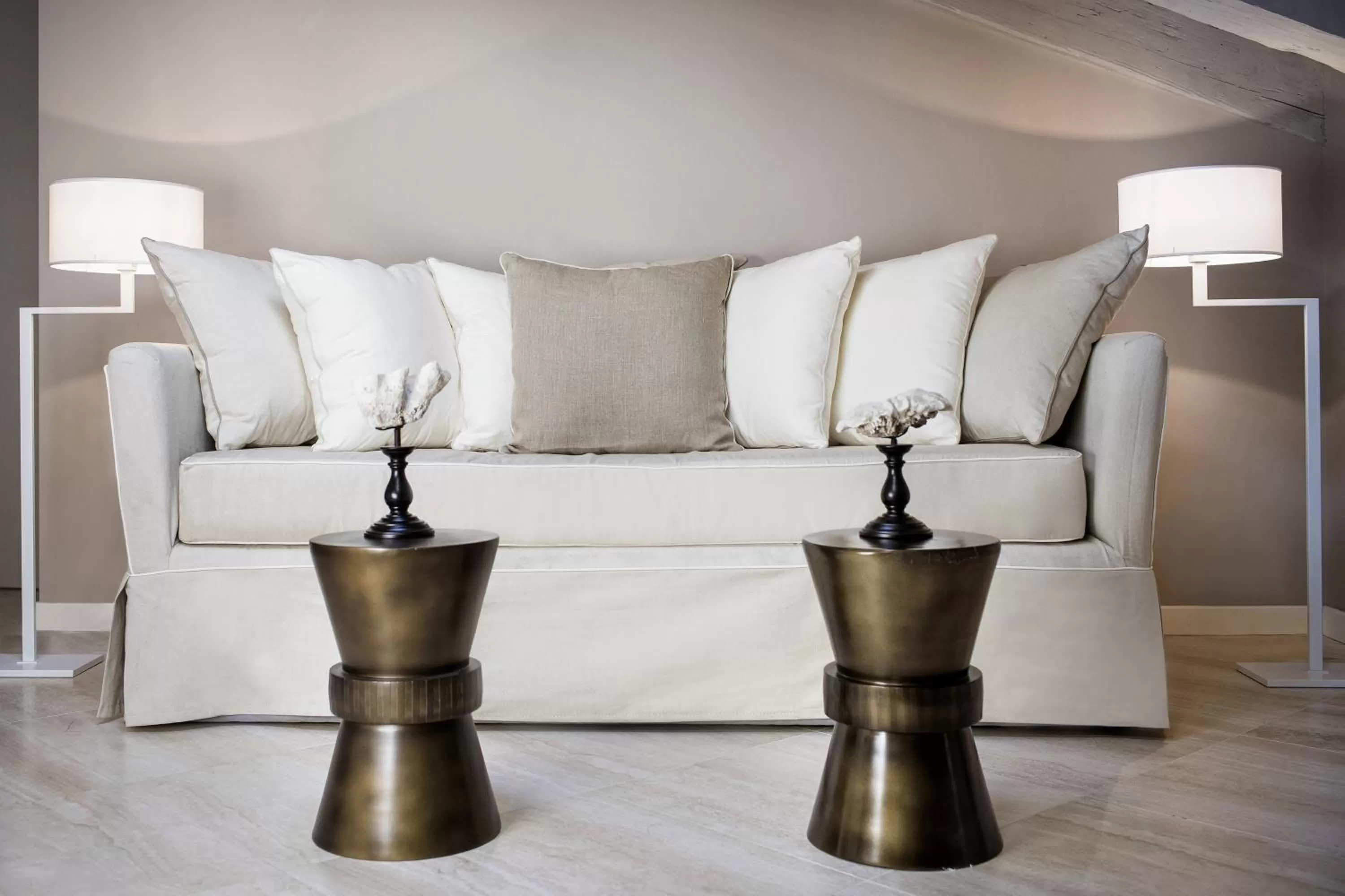 Coffee/tea facilities in Seven Historical Suites