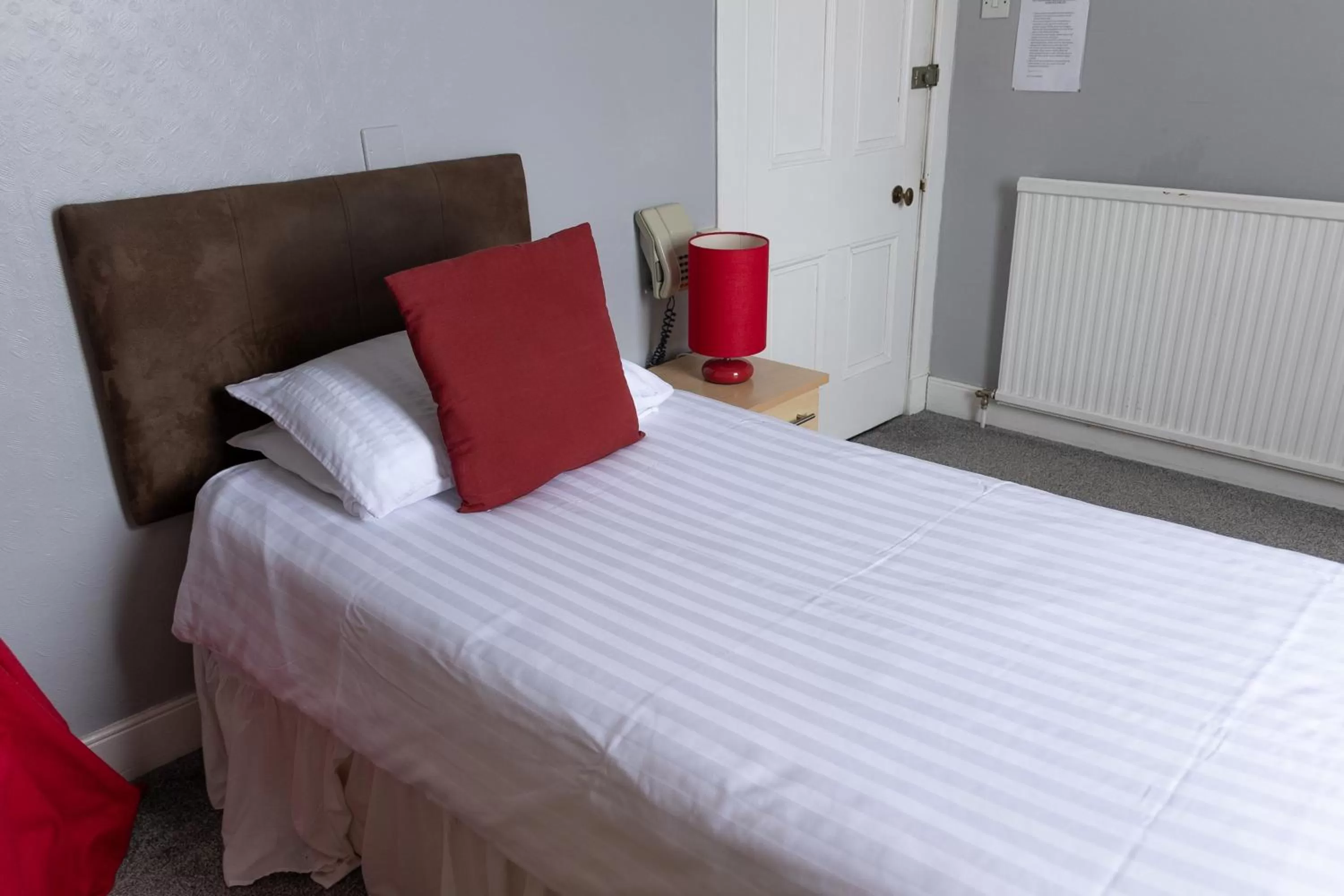 Bed in Carlton Hotel