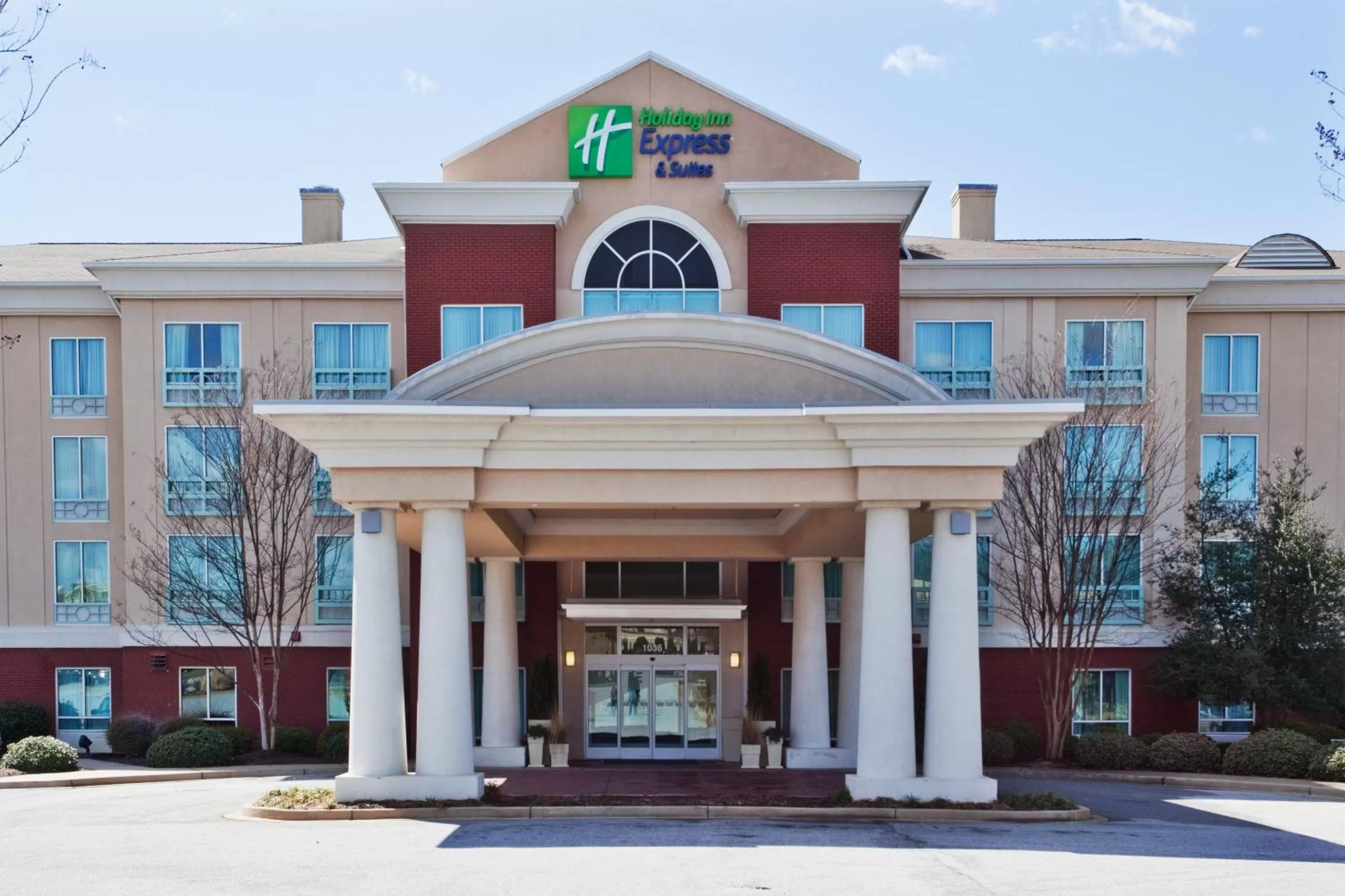 Property building in Holiday Inn Express & Suites Greenville-I-85 & Woodruff Rd by IHG