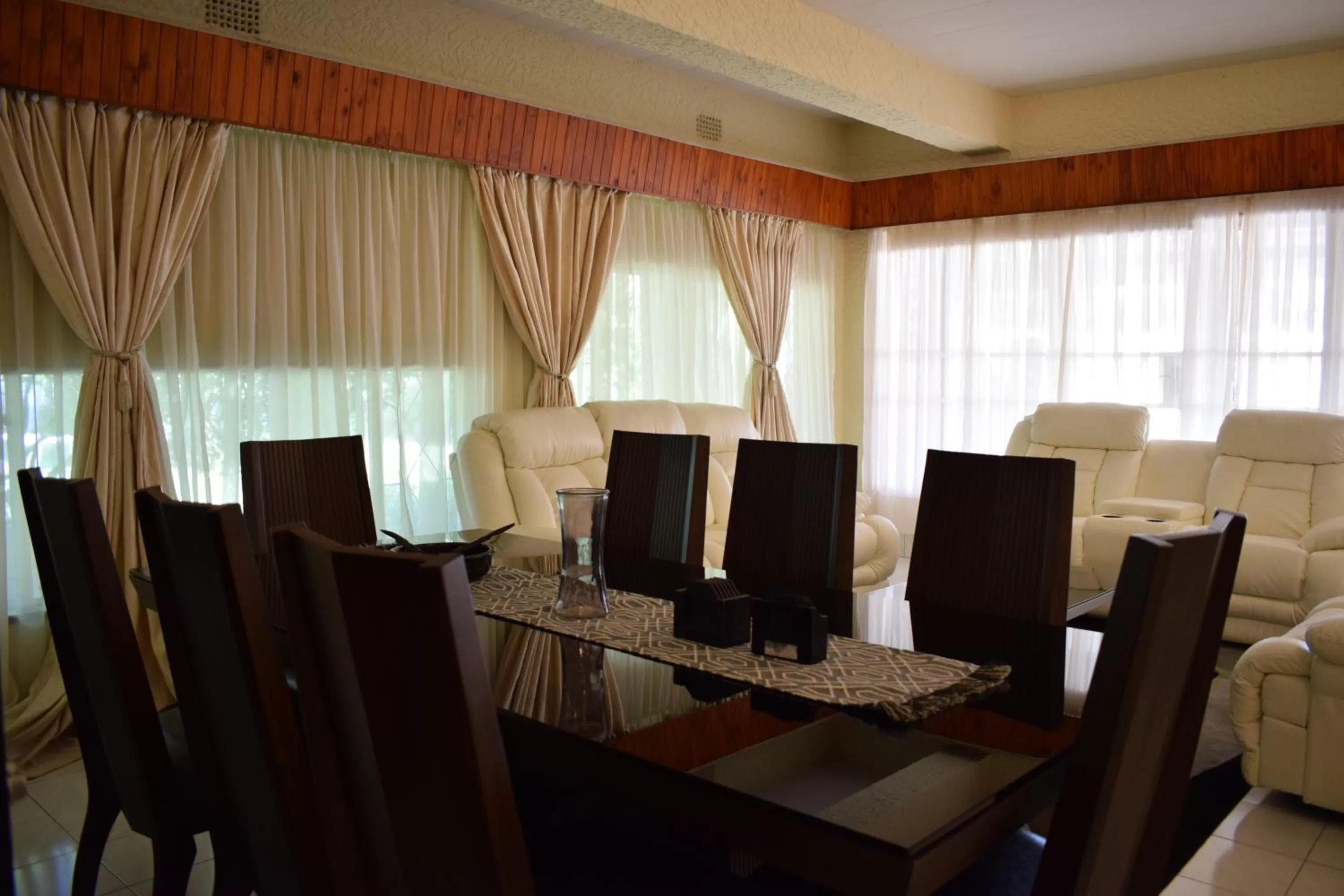 Dining area, Restaurant/Places to Eat in Moye Guest House