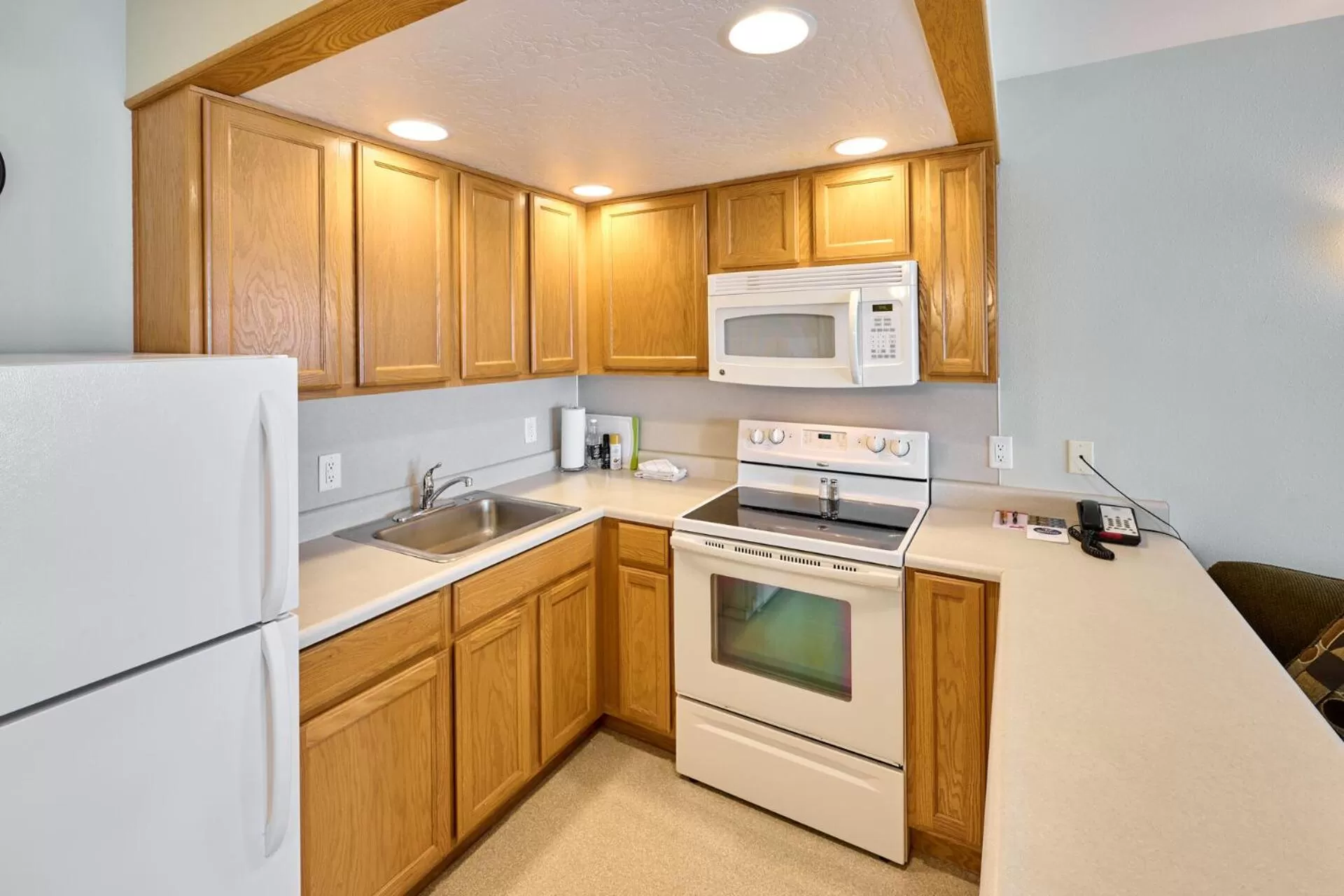 Kitchen or kitchenette, Kitchen/Kitchenette in D Sands Rentals