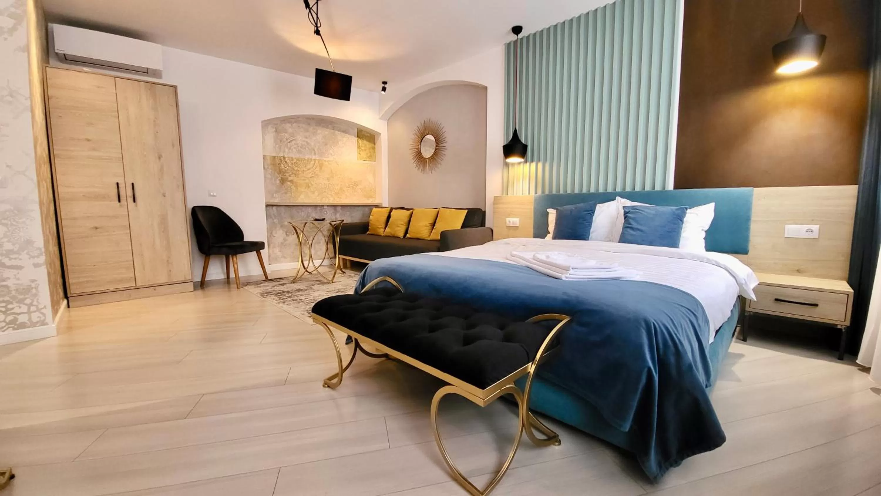 Bed in Lumiere House Sibiu