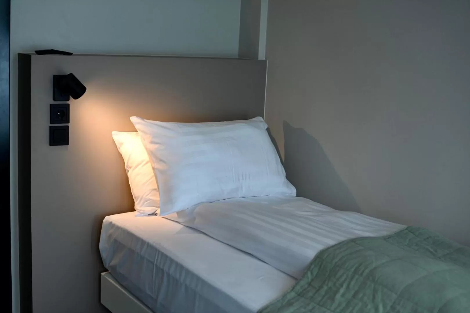 Bed in Hotel Local 101