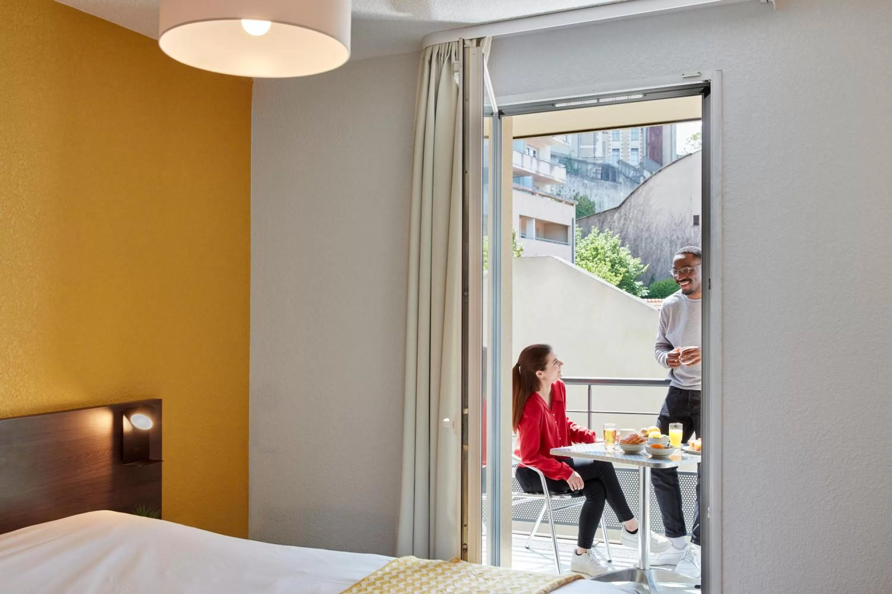 Bedroom, Bed in Aparthotel Adagio Access Poitiers