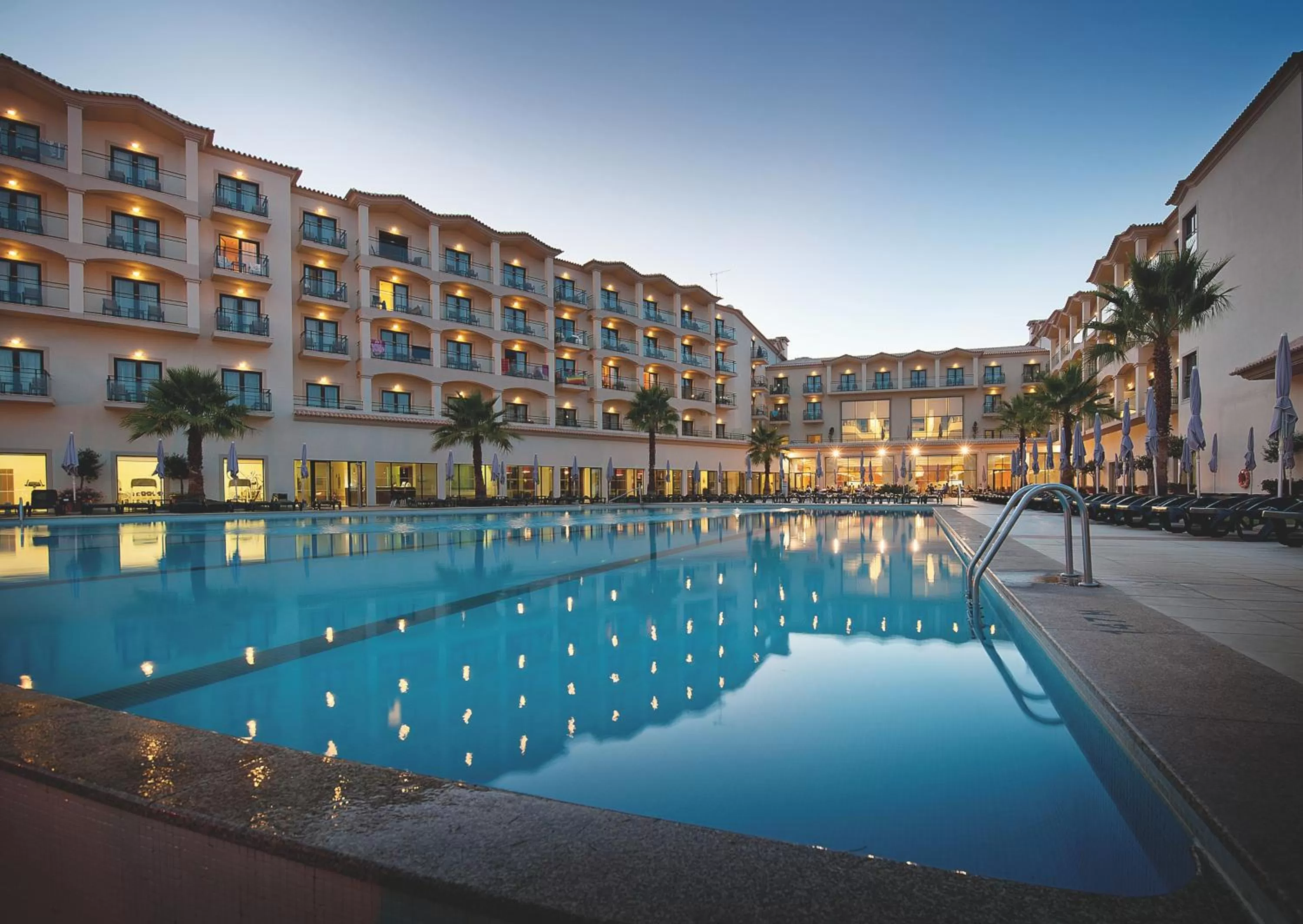 Facade/entrance in Vila Gale Santa Cruz