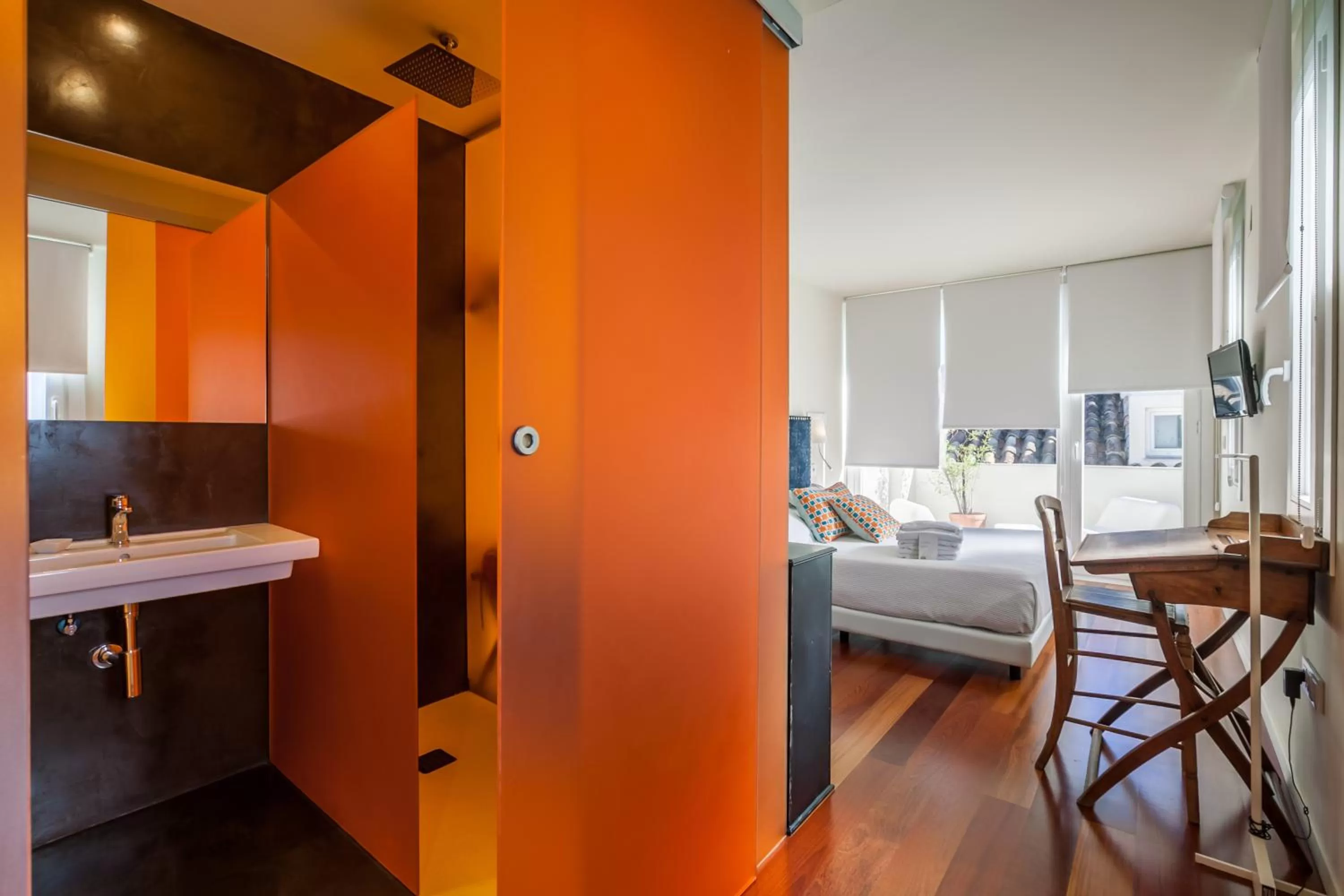 Photo of the whole room, Bed in Hotel Viento10