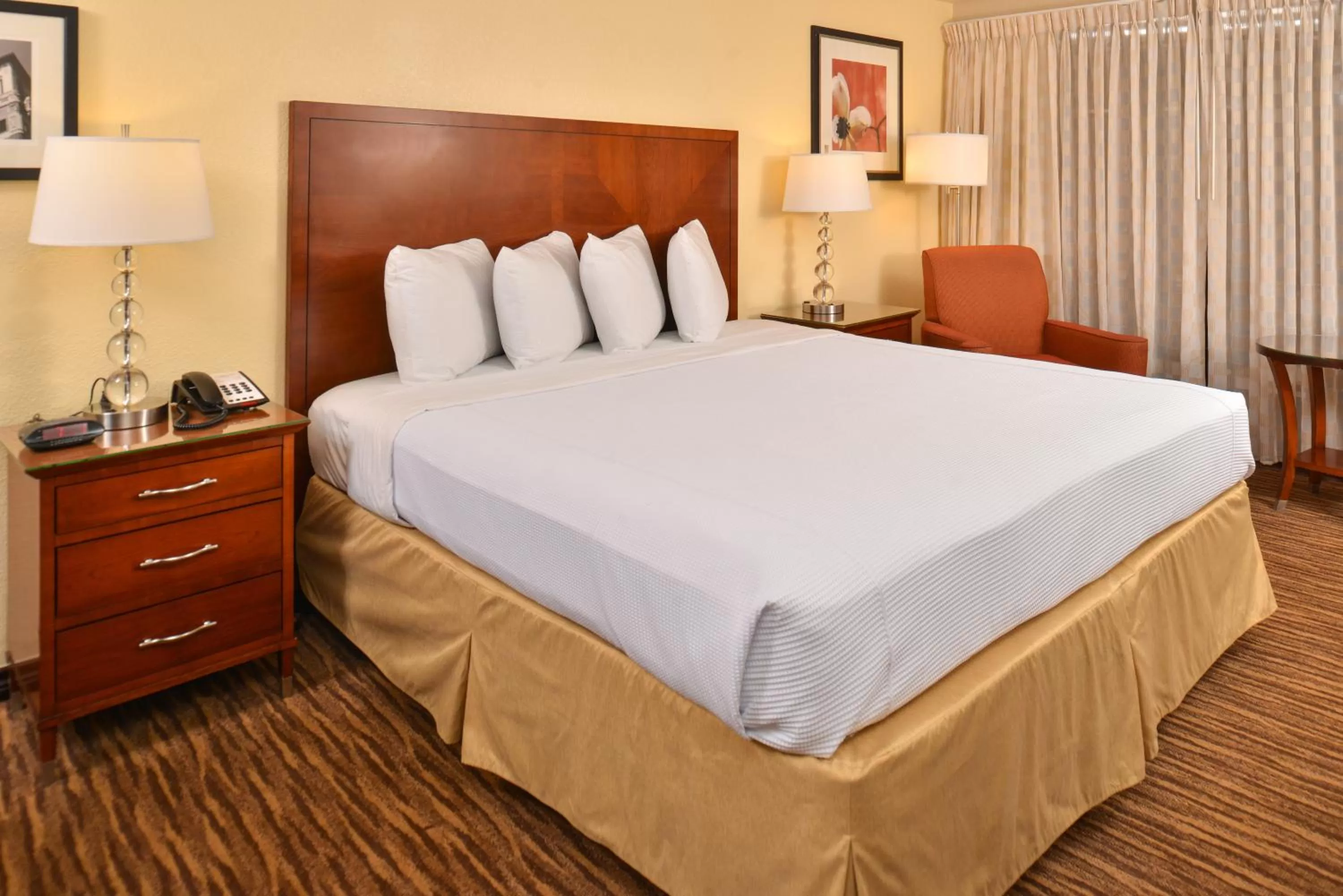 Photo of the whole room, Bed in Rodeway Inn Abilene West