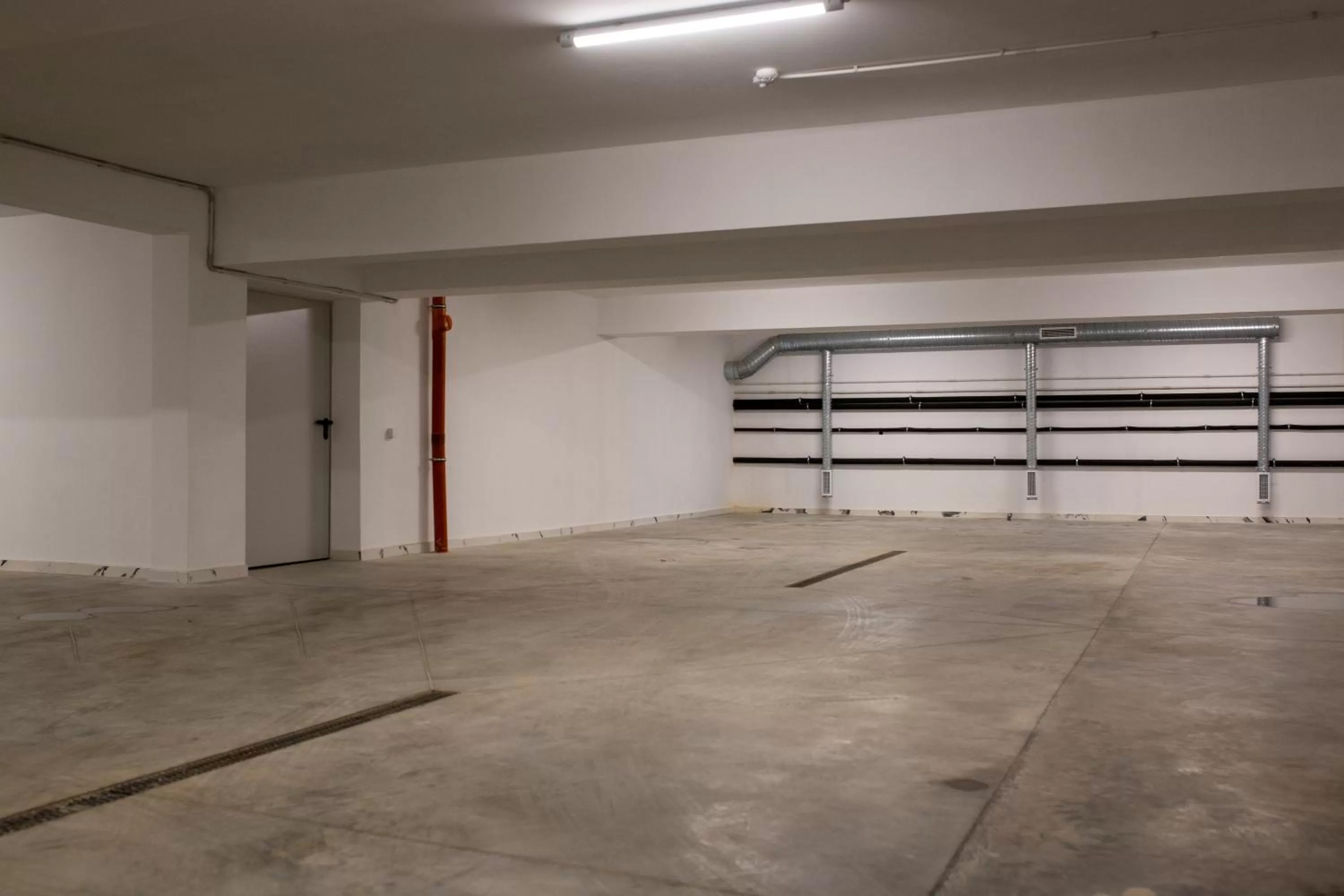 Parking in RUBO Hotel