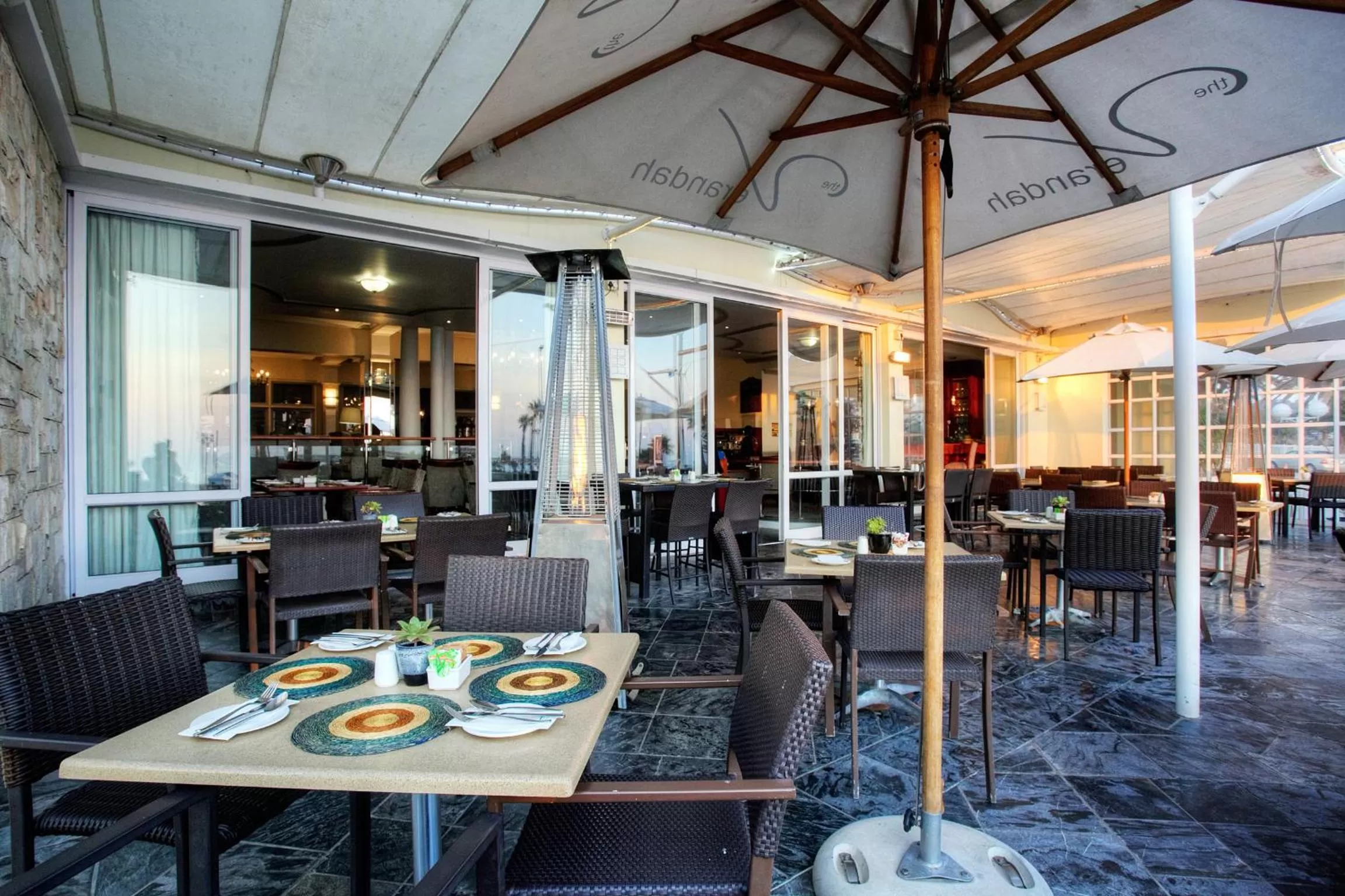 Restaurant/places to eat in The Beach Hotel