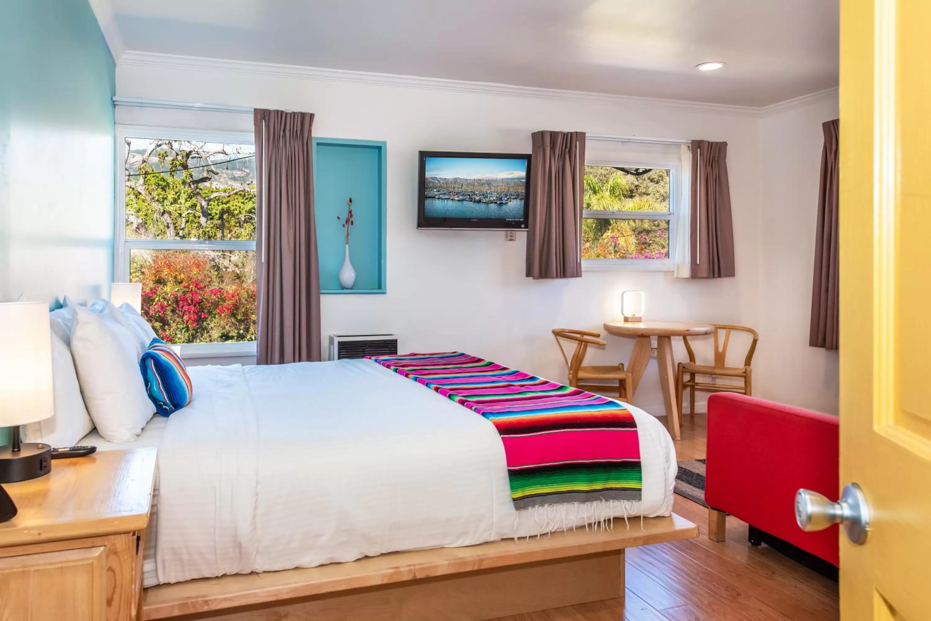 Bedroom, Bed in Agave Inn