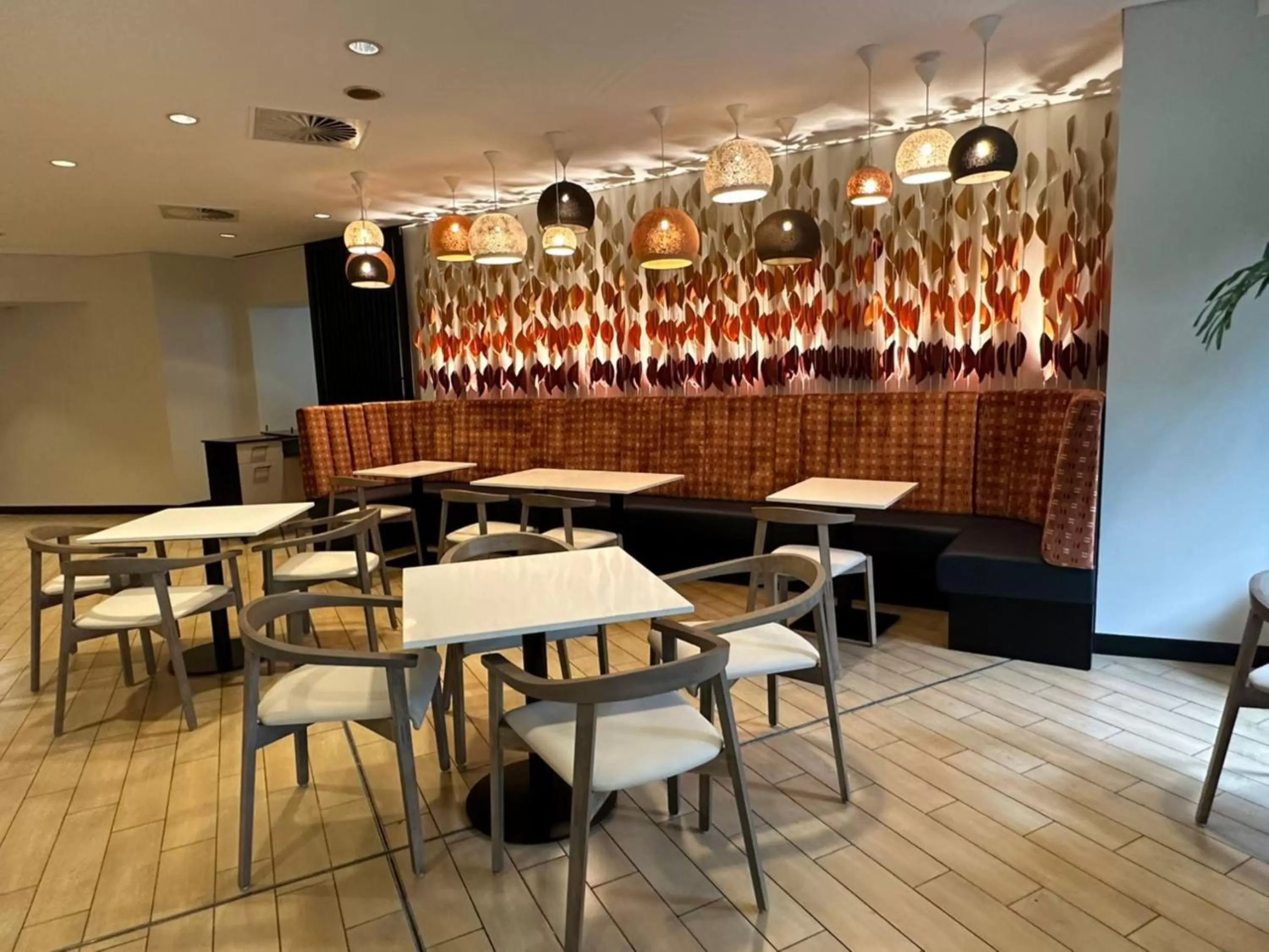 Restaurant/places to eat in Holiday Inn & Suites Port Moresby by IHG