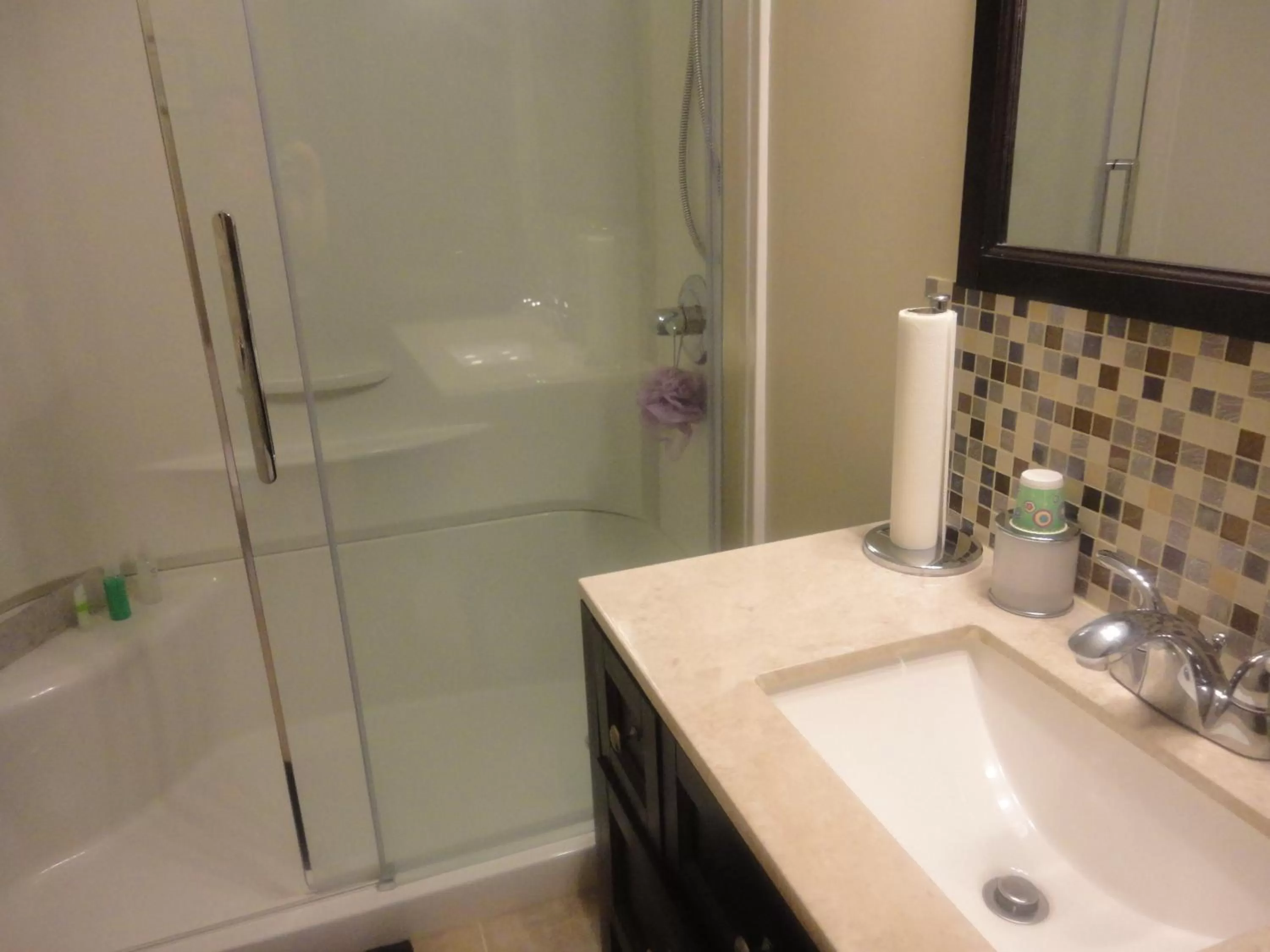 Bathroom in Vintage Merlot Bed and Breakfast