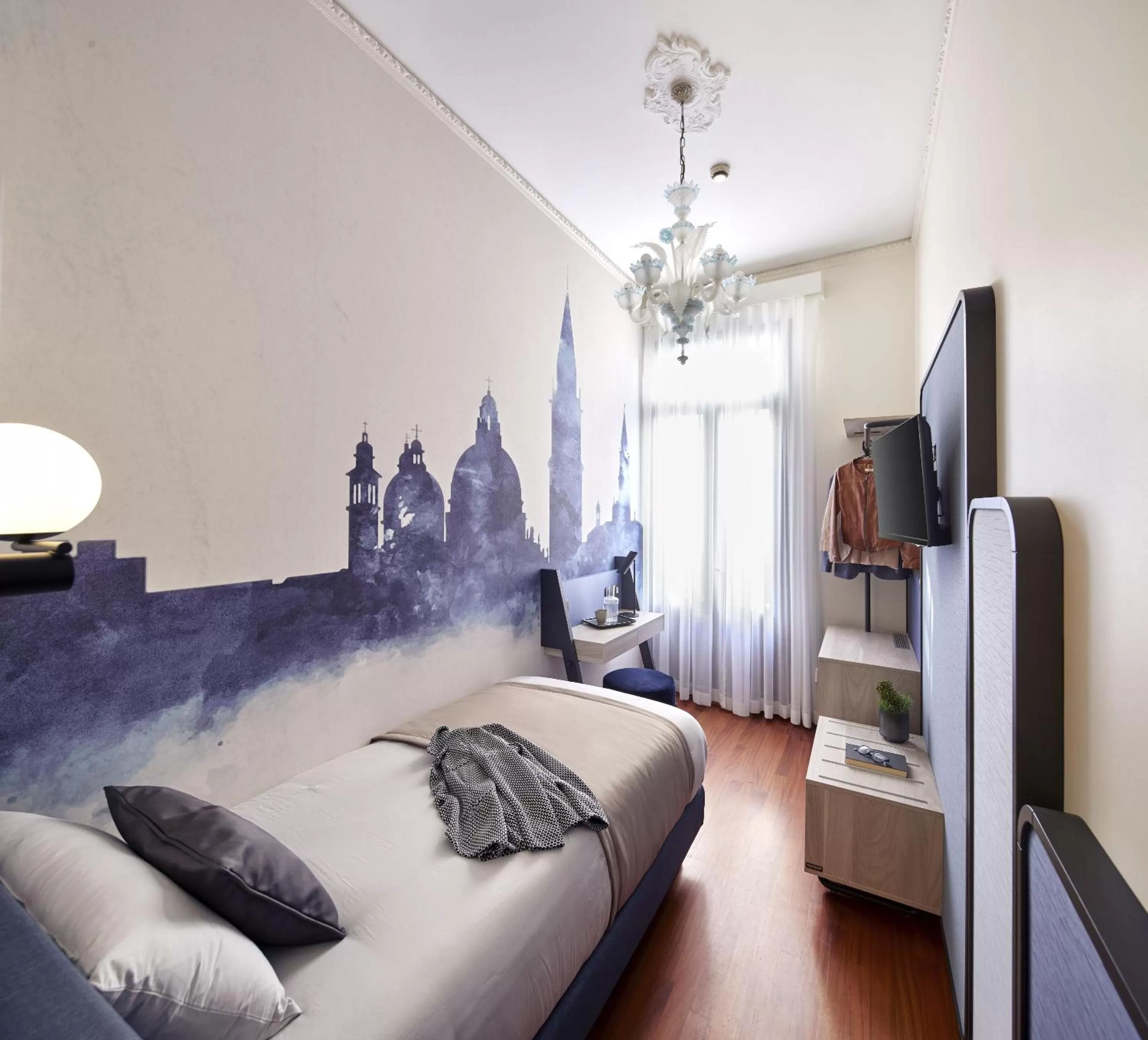 Photo of the whole room, Bed in UNAHOTELS Ala Venezia-Adults 16