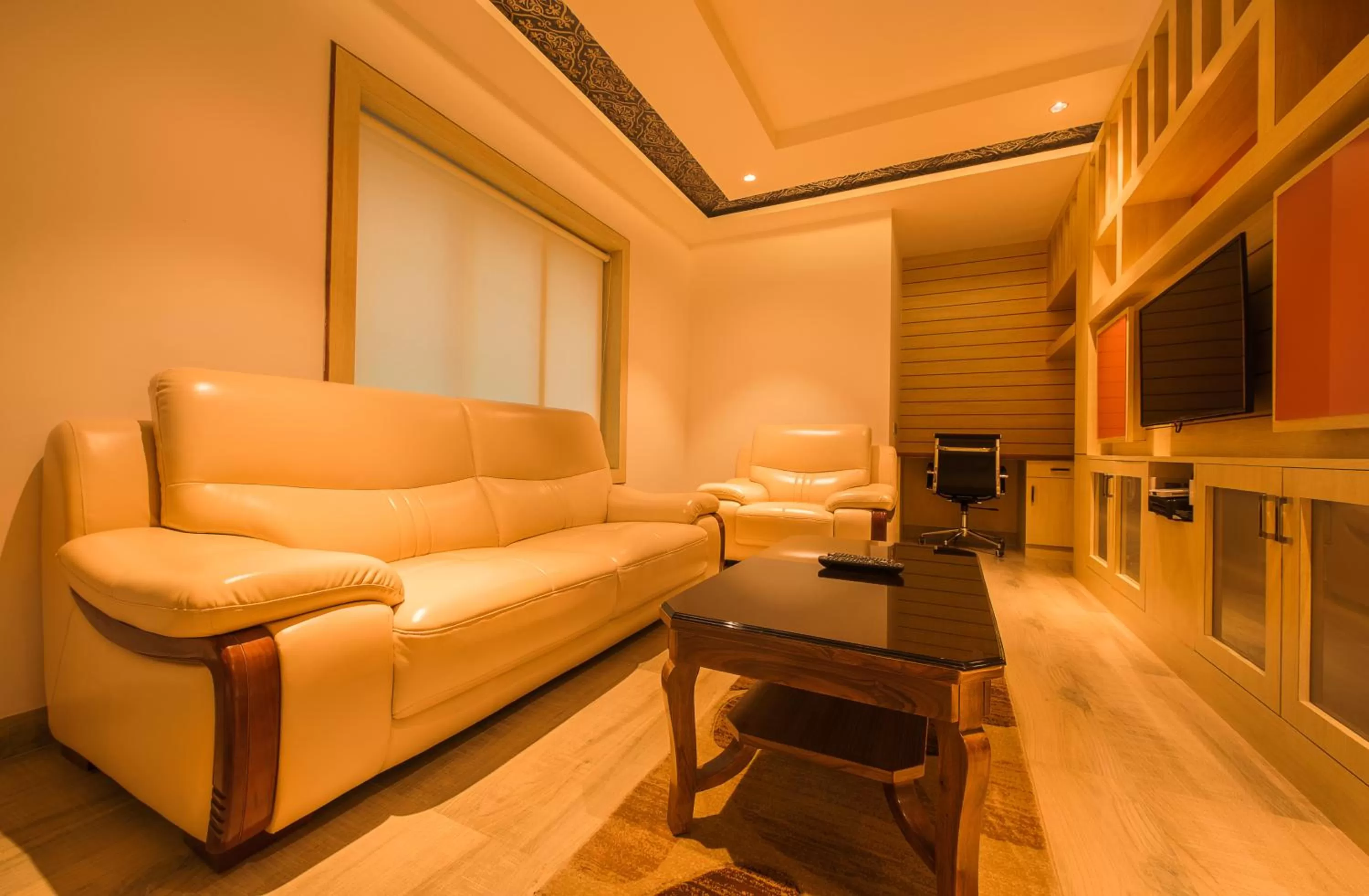 Living room, Seating Area in White Lotus Hotel