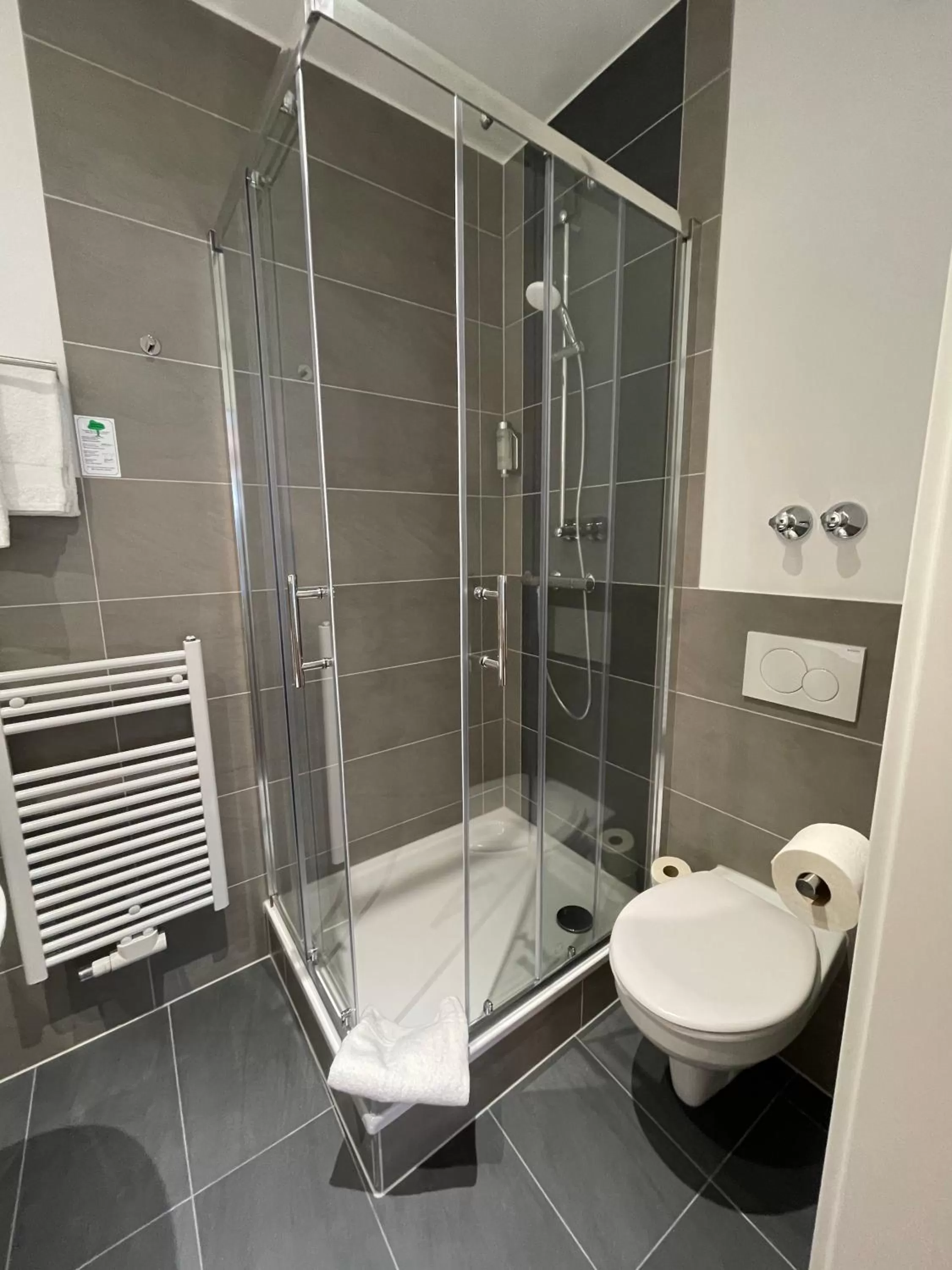 Bathroom in Palm Premium Hotel & Apartments