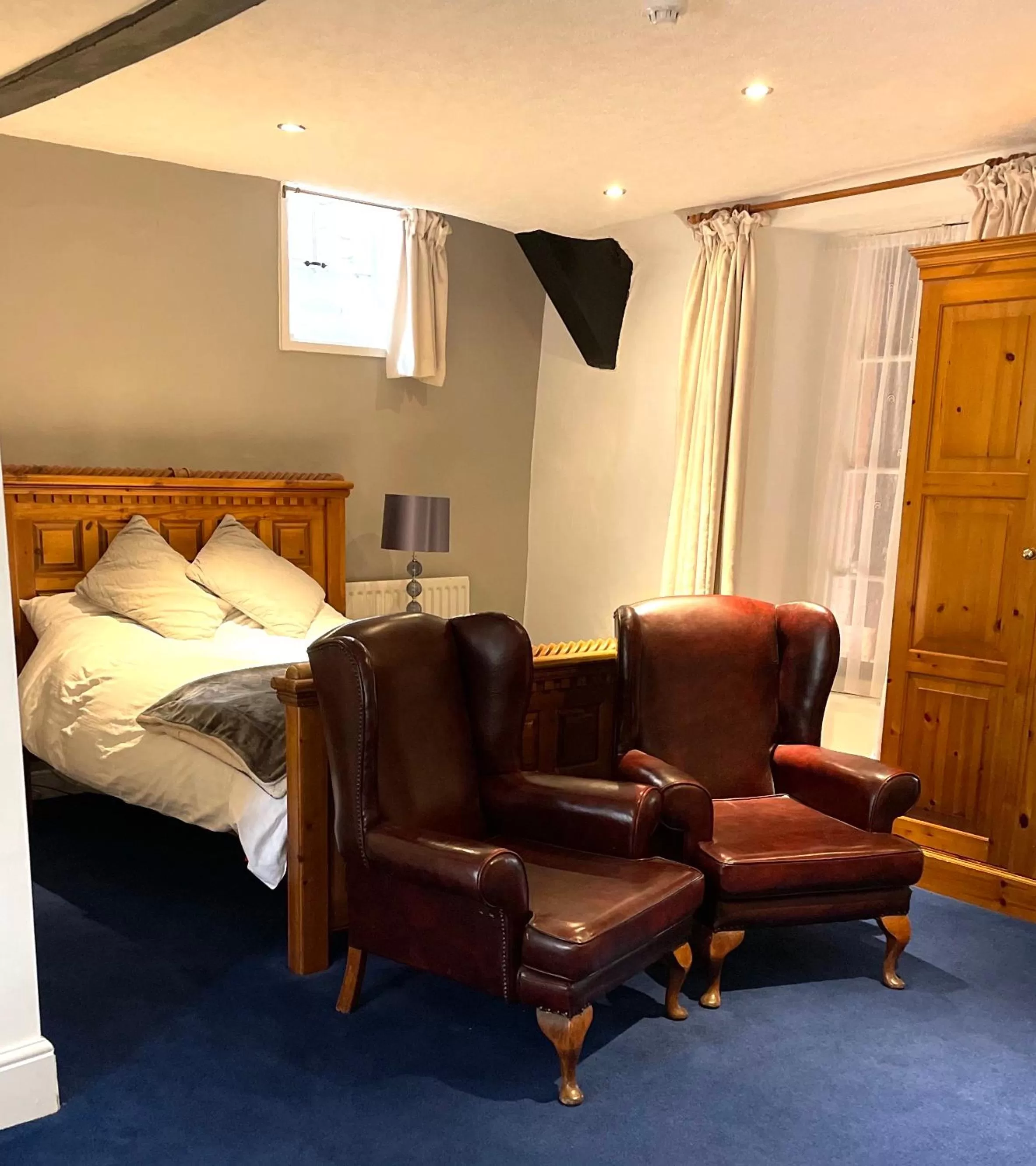 Bedroom, Seating Area in The Angel Inn