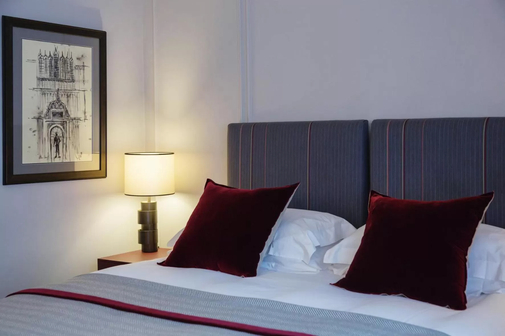 Bedroom, Bed in Old Parsonage Hotel