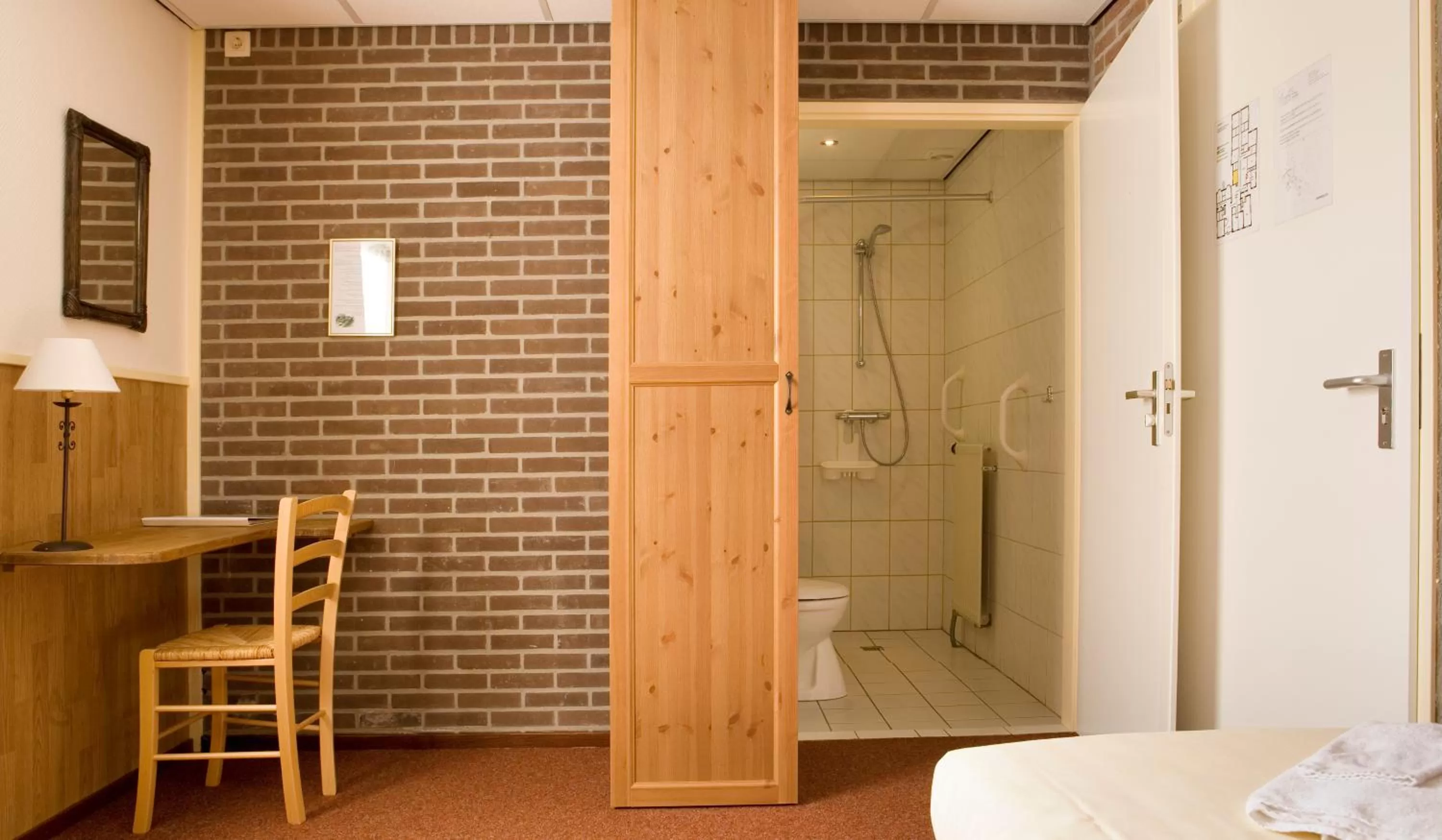 Toilet, Bathroom in B&B de Ster van Dwingeloo