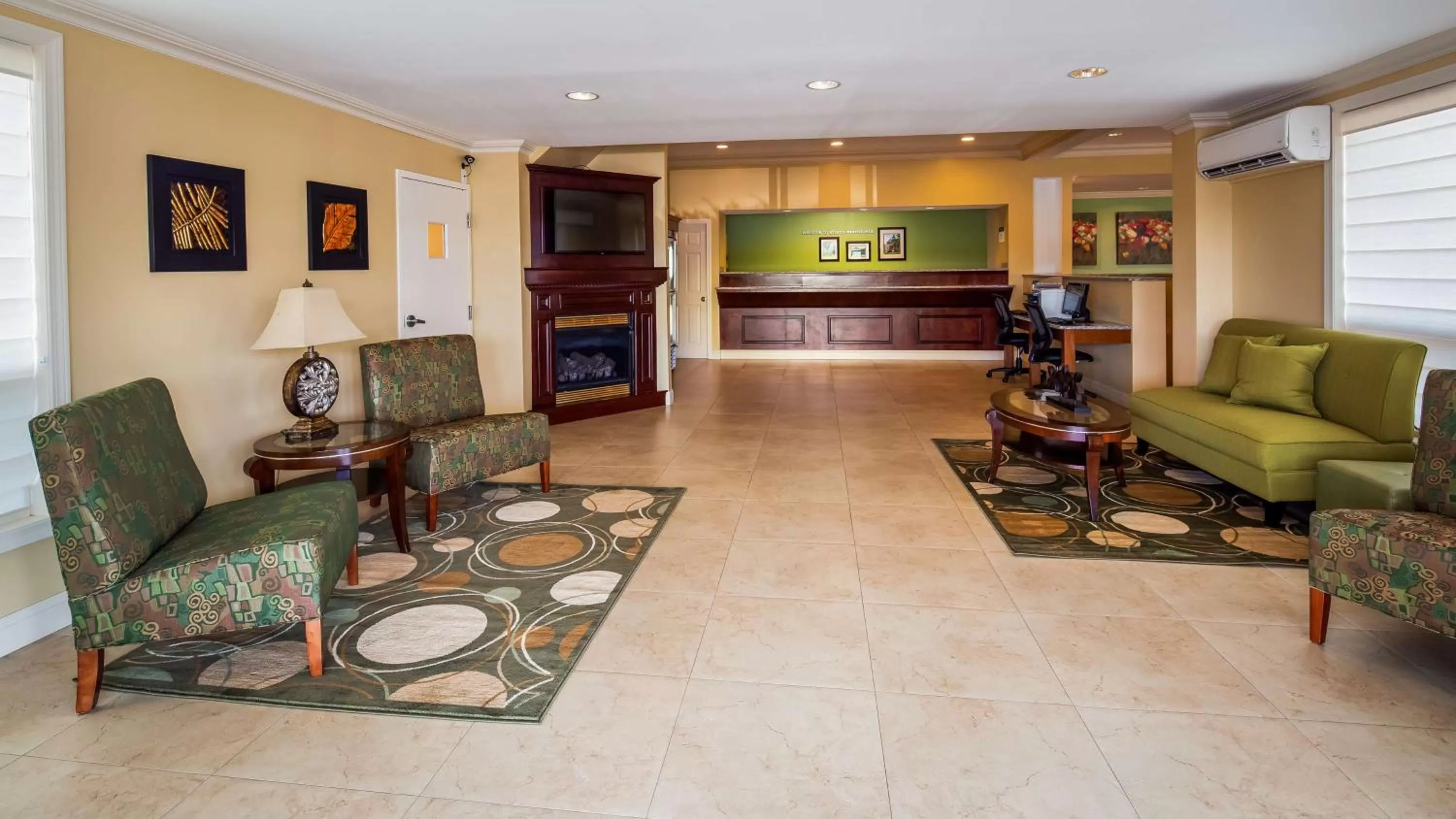 Lobby or reception in The Inn on Storrs