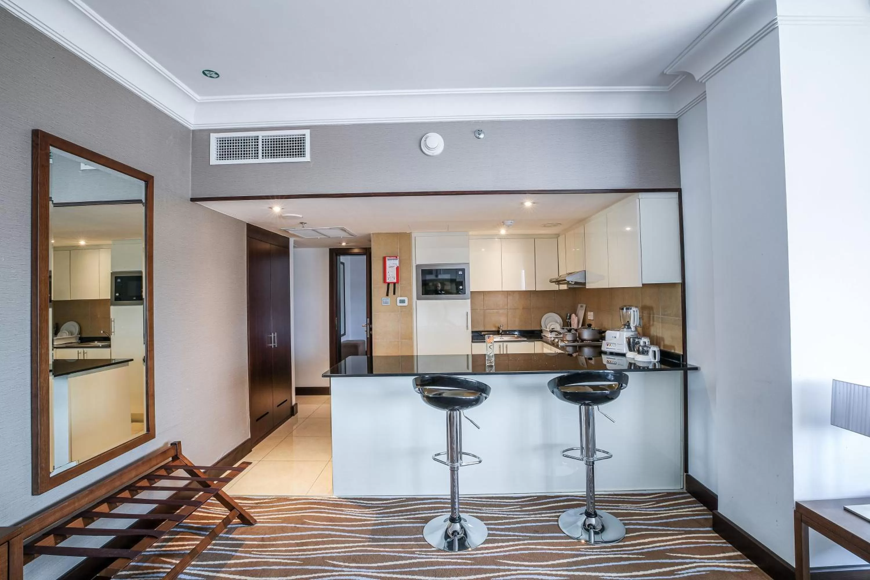 Kitchen or kitchenette in Copthorne Downtown by Millennium