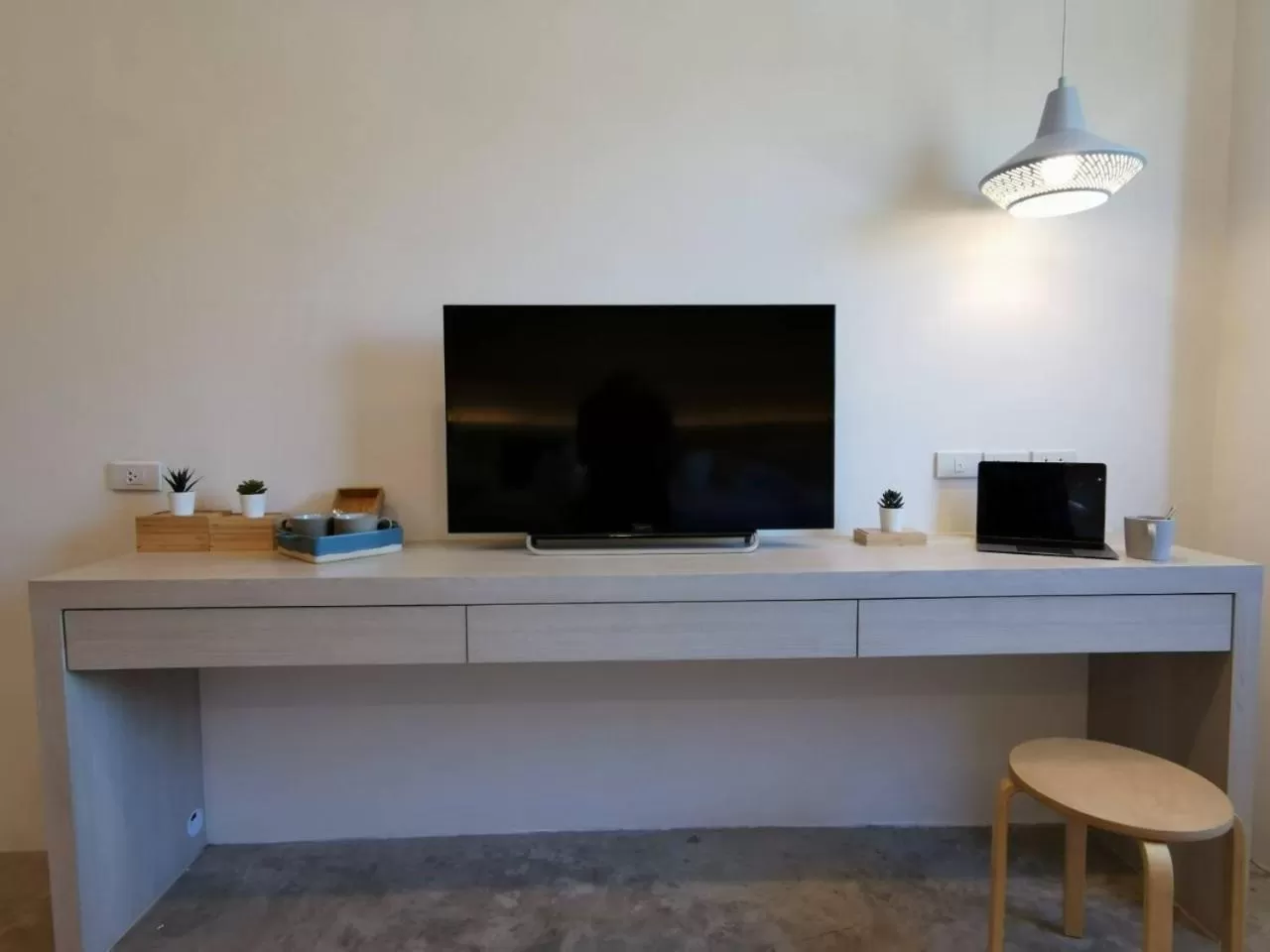 TV and multimedia in Nappiness Hotel