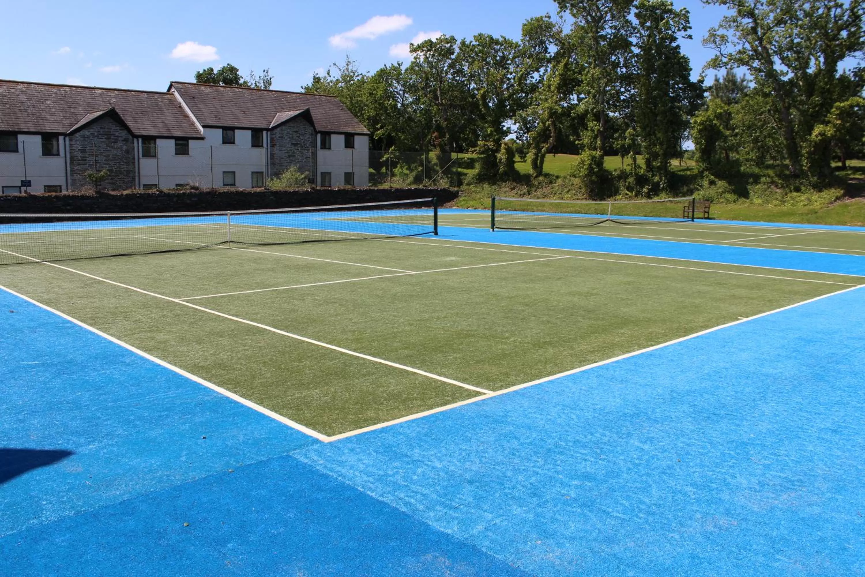 Tennis court in China Fleet Country Club