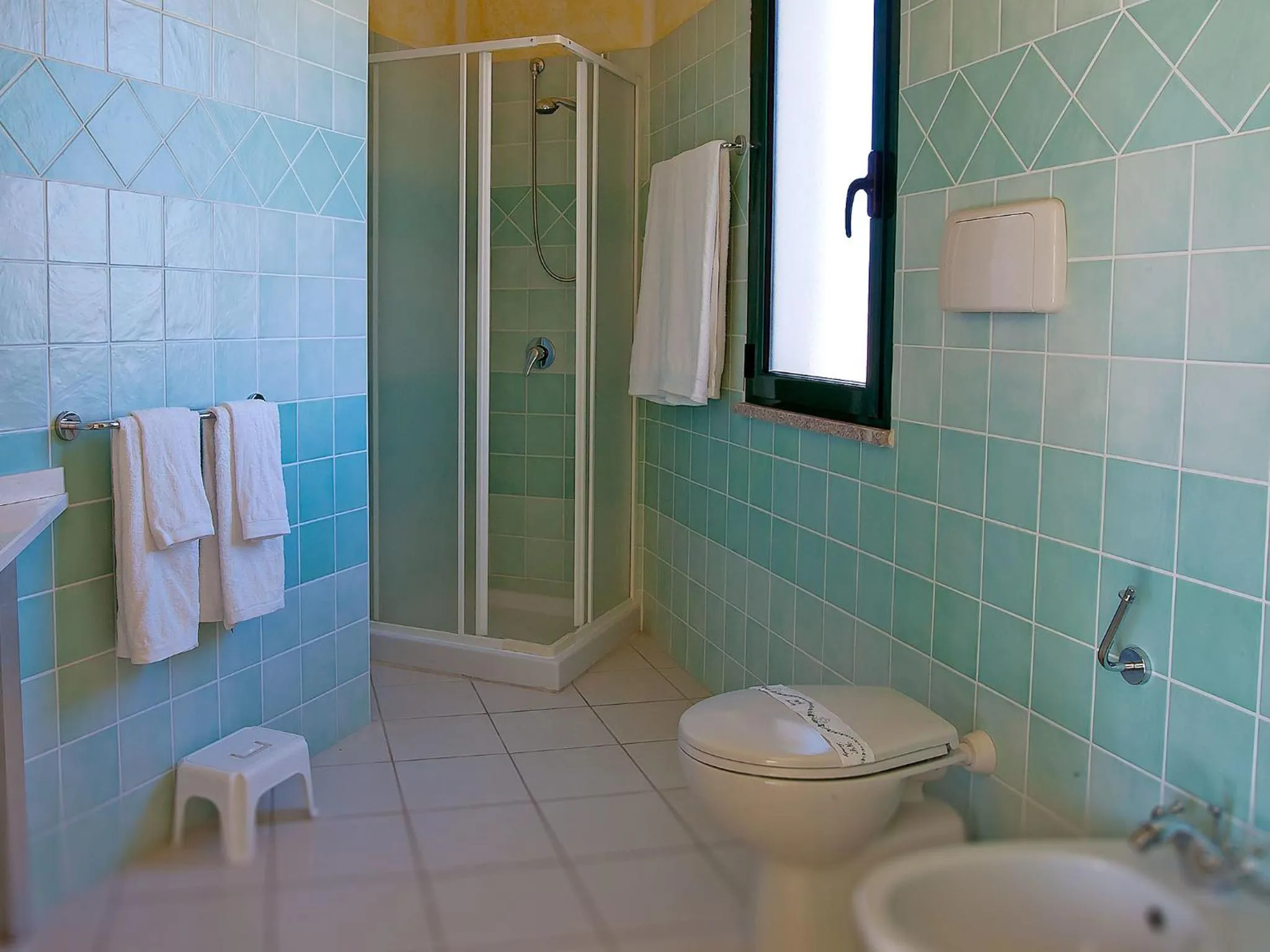 Shower in Hotel Ariadimari