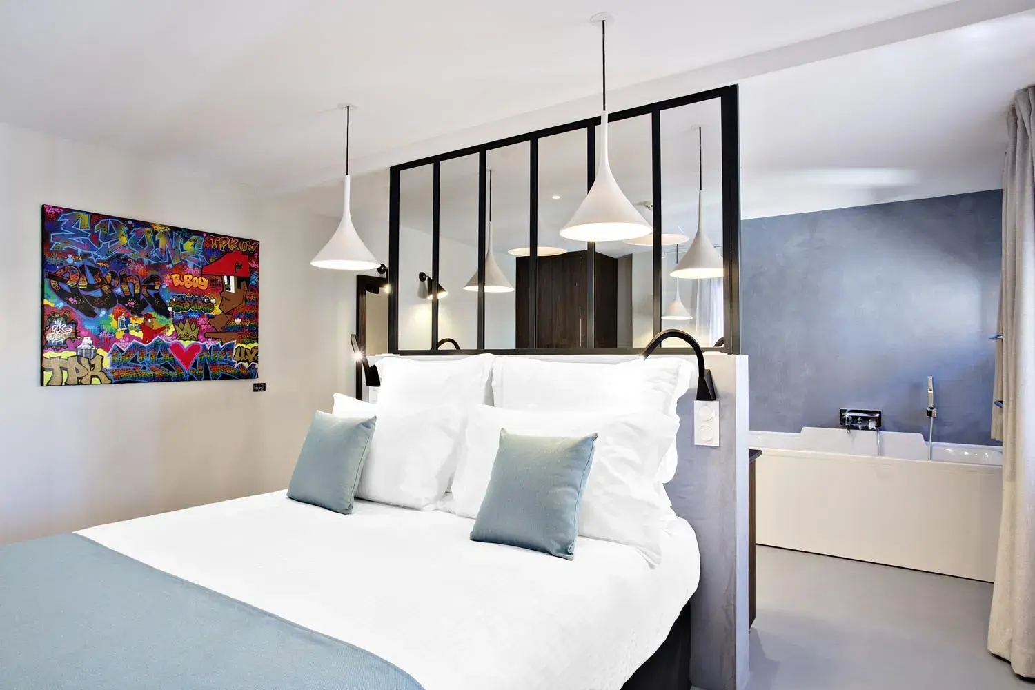 Deluxe Double Room with Bath in Villa du Taur Deluxe Double Room with Bath in Villa du Taur