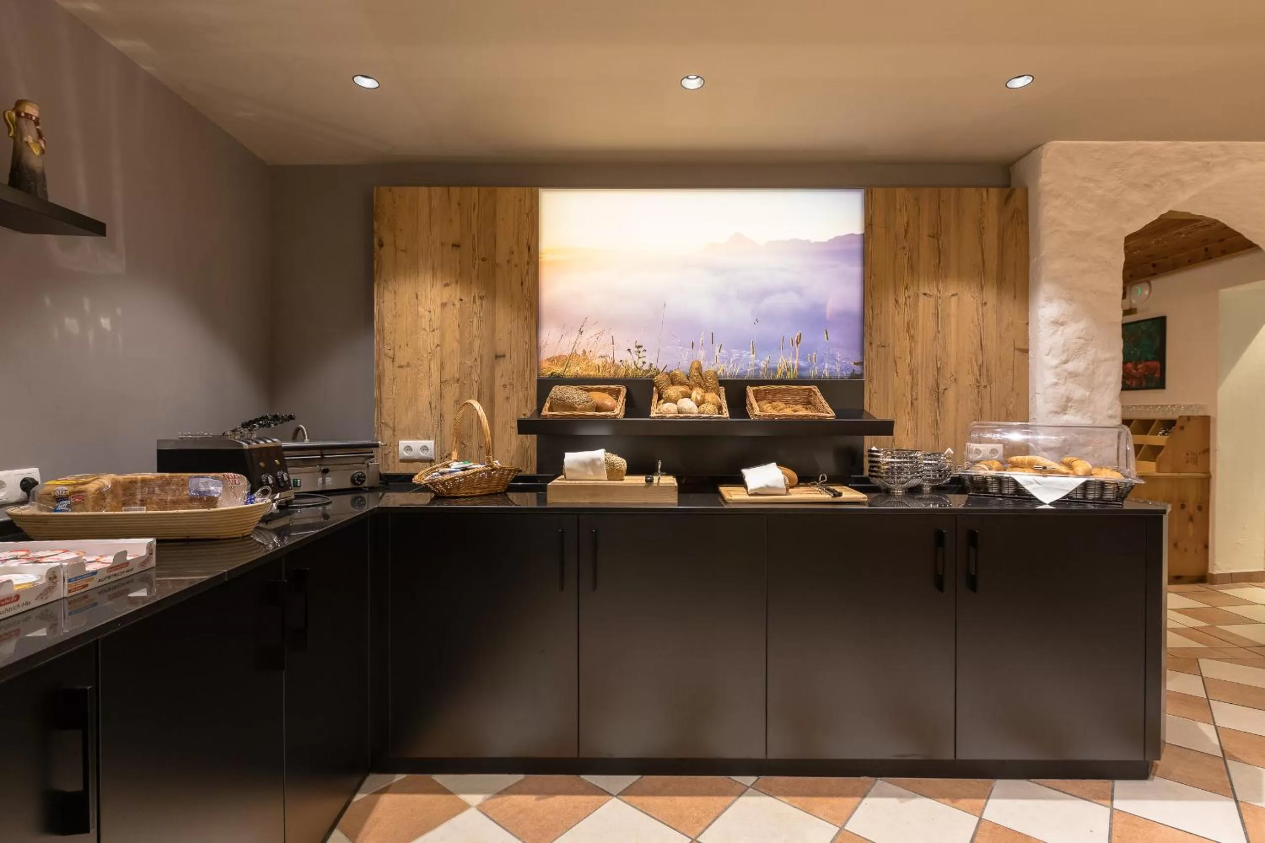 Buffet breakfast in Alpenhotel Tirolerhof