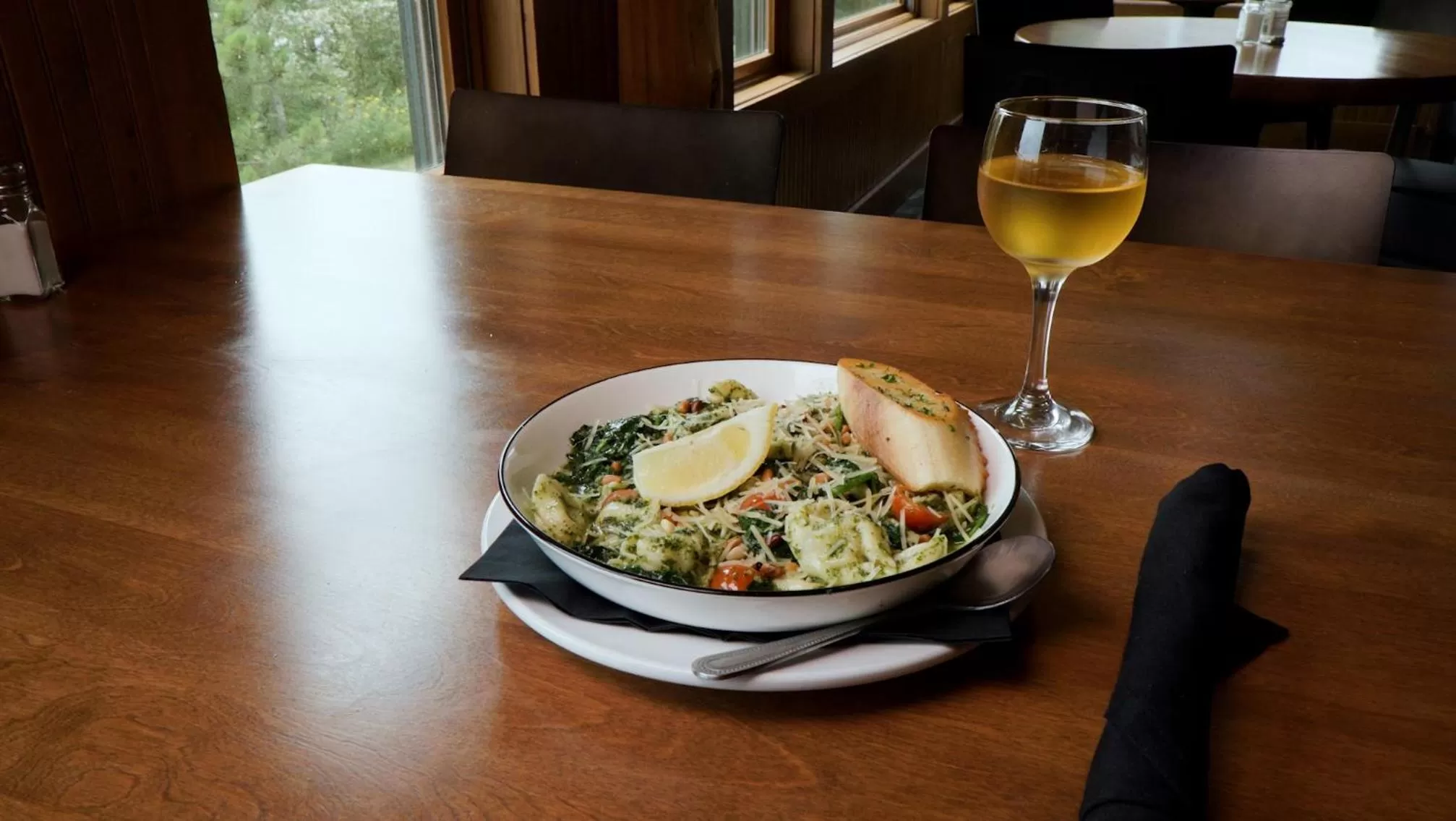 Food and drinks in Grand Superior Lodge